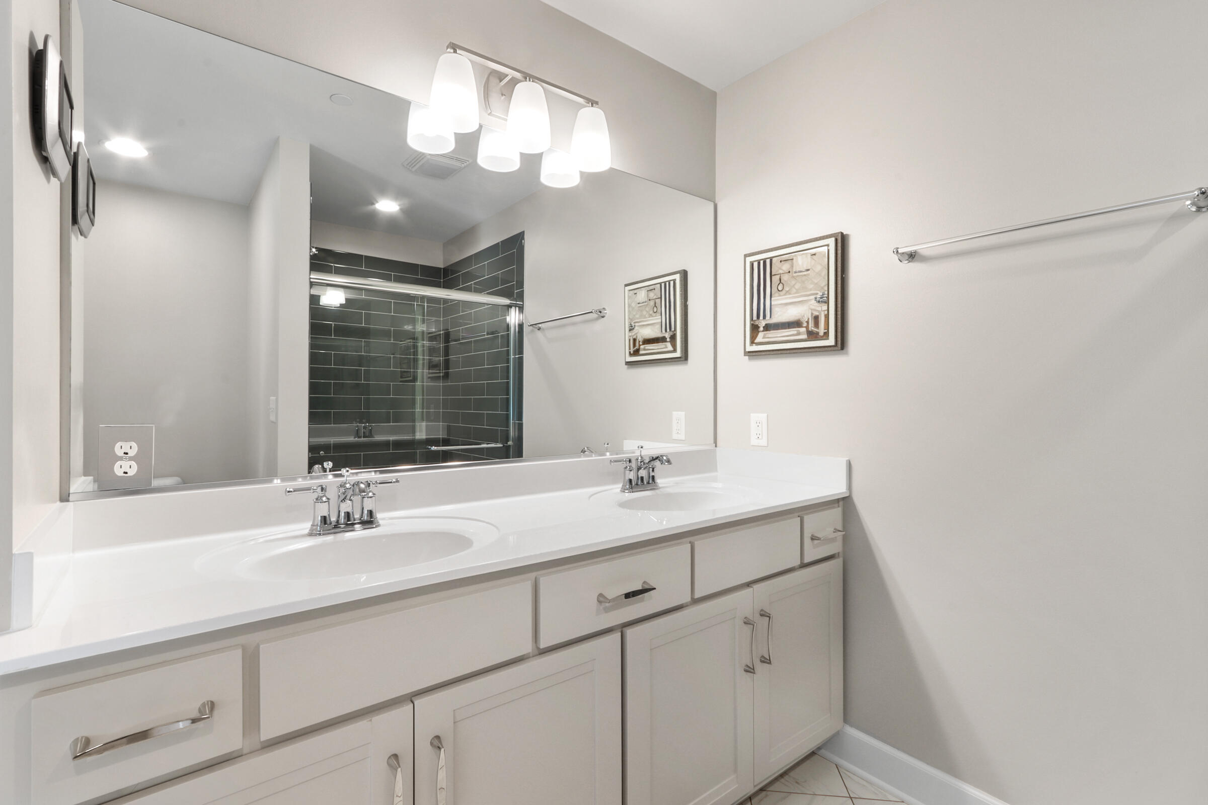 173 2nd Ave Unit: 12