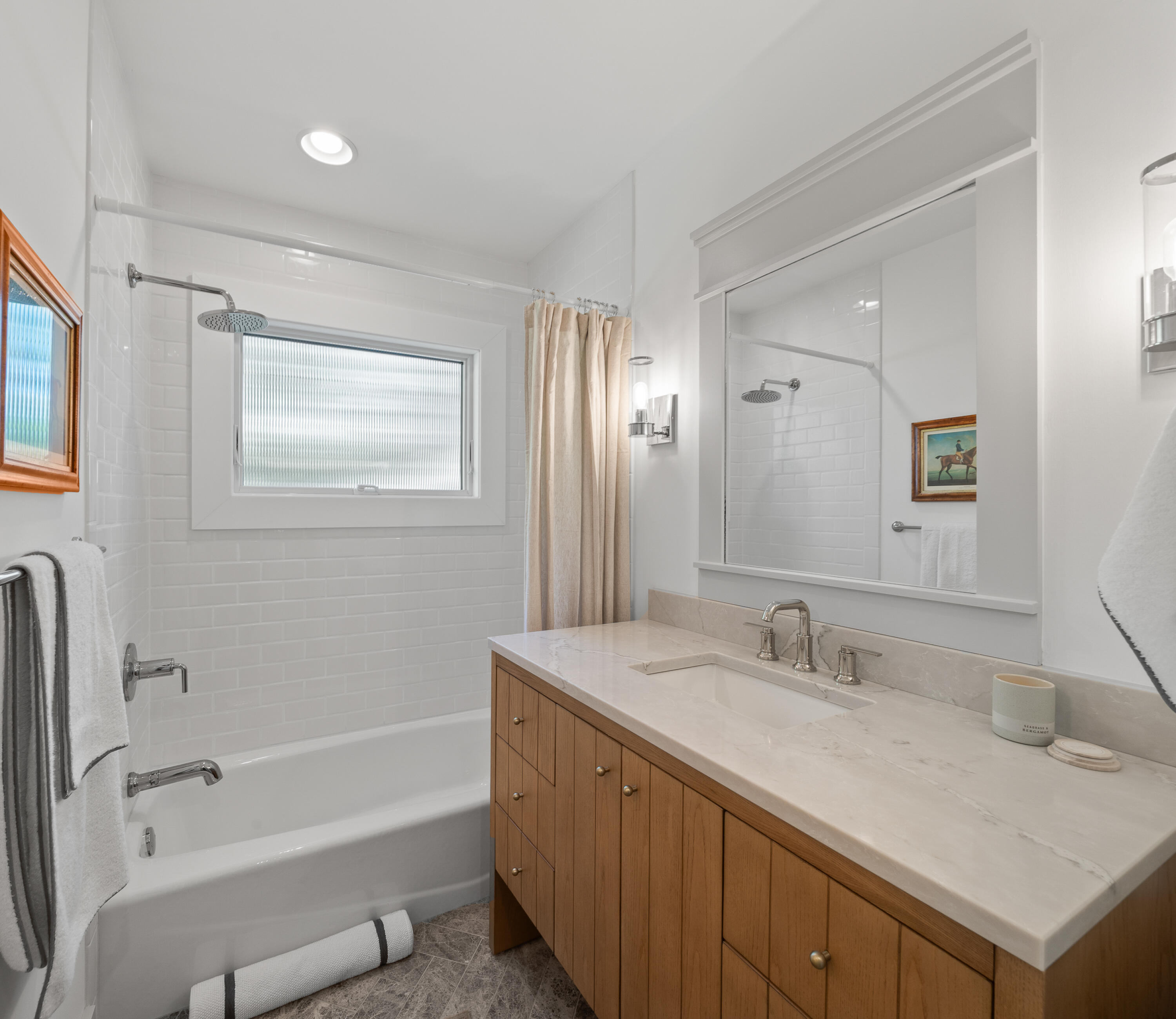 853 Sauganash Dr