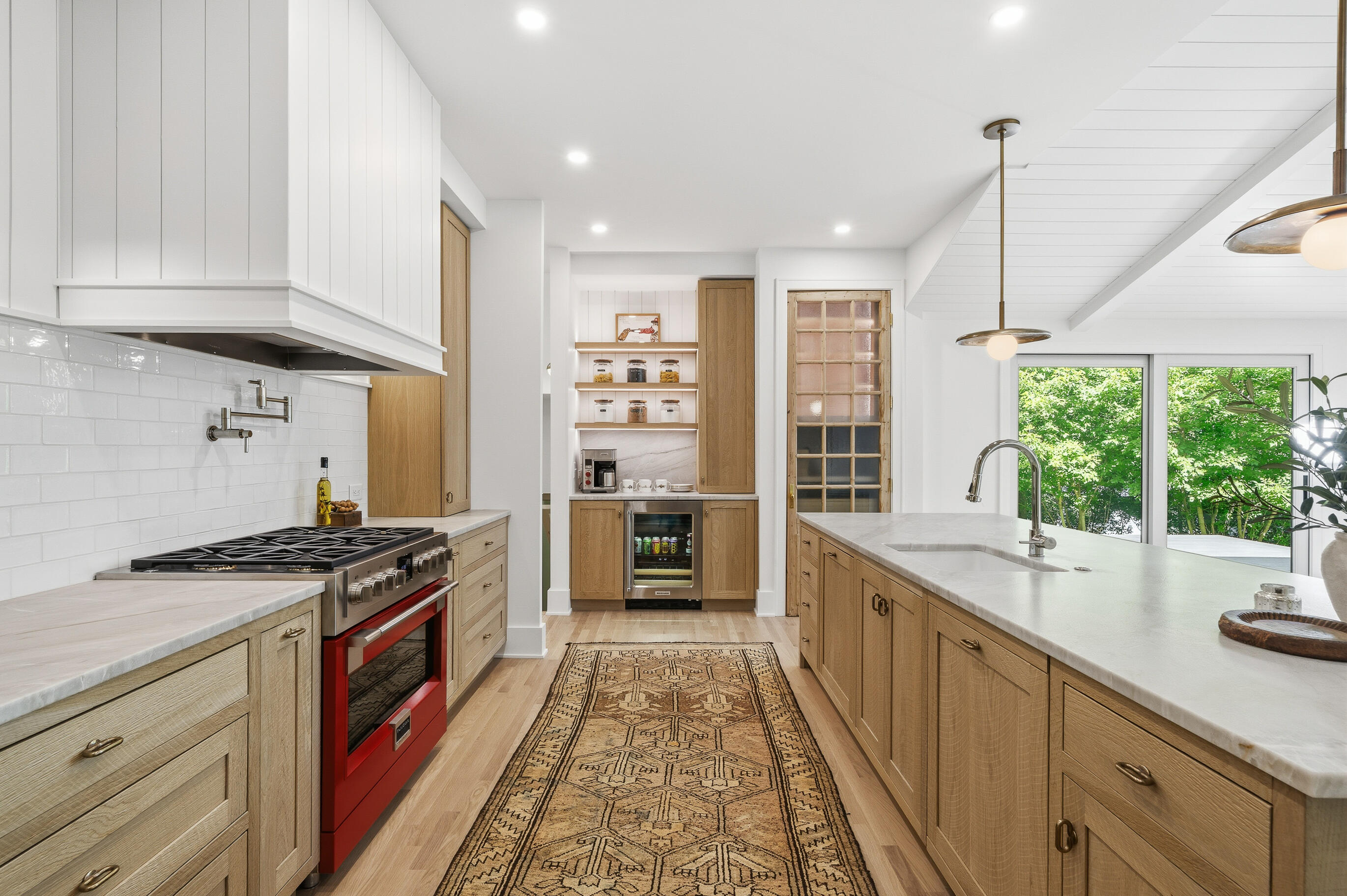 853 Sauganash Dr