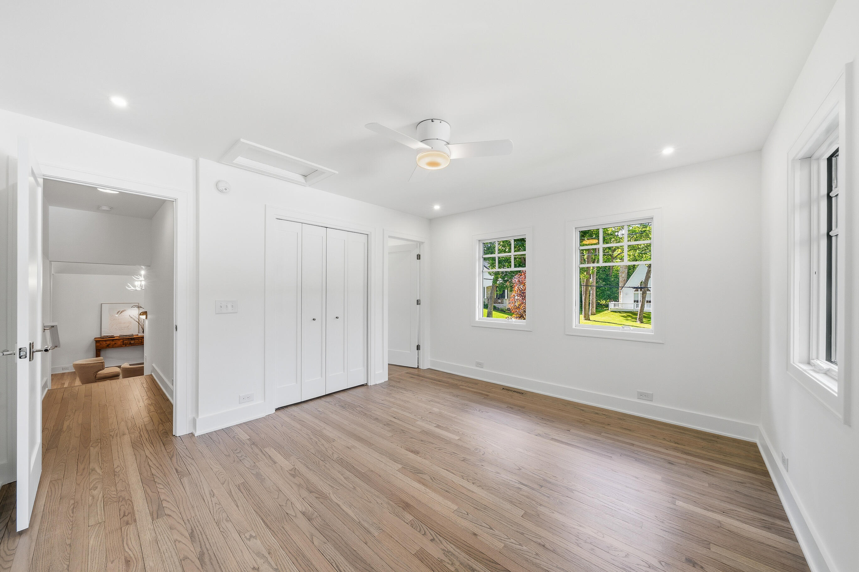 853 Sauganash Dr