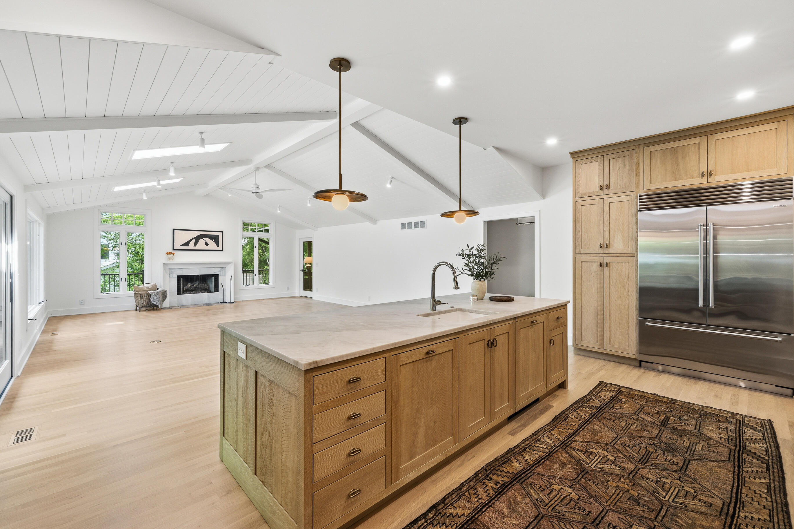 853 Sauganash Dr