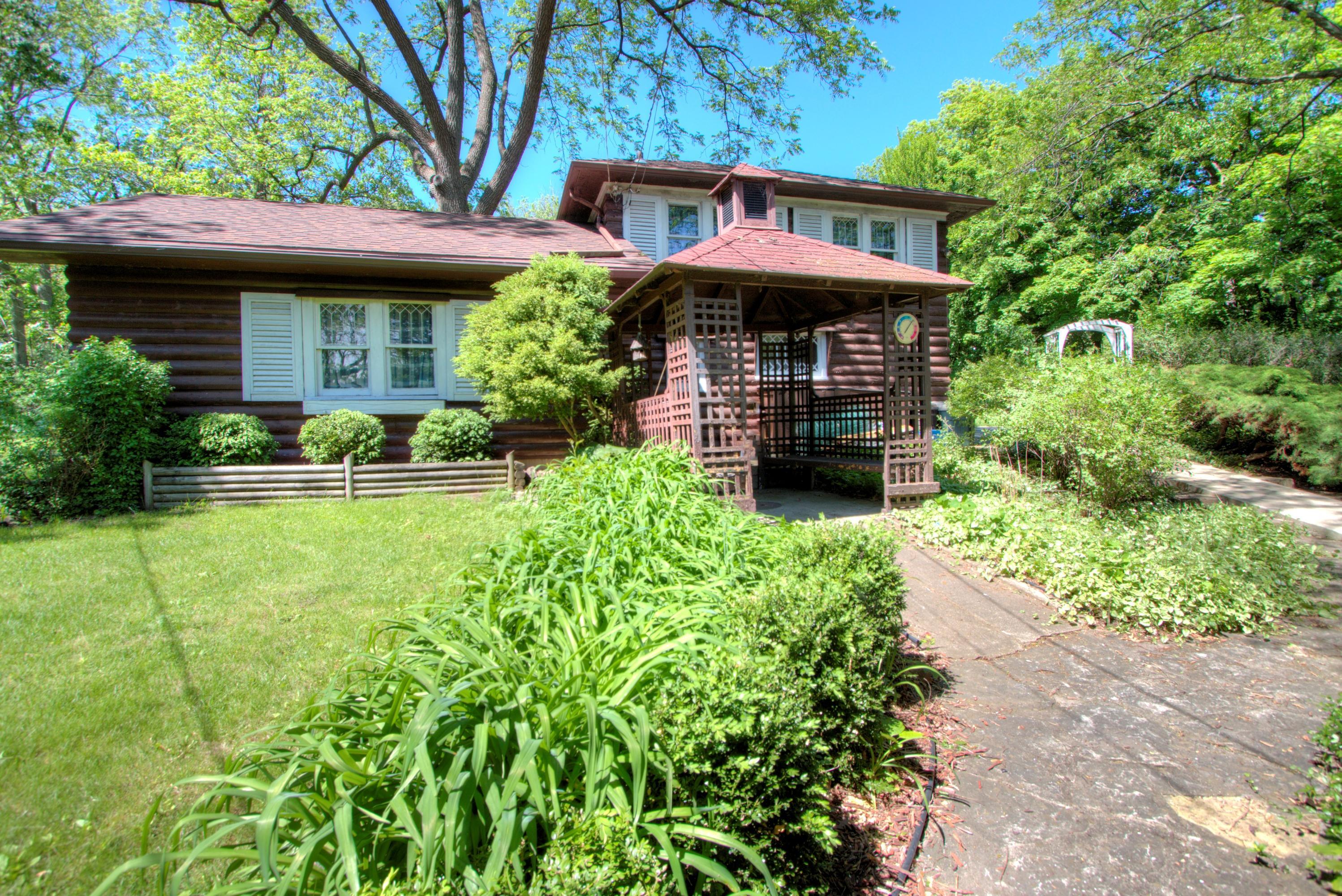 2304 North Shore Dr
