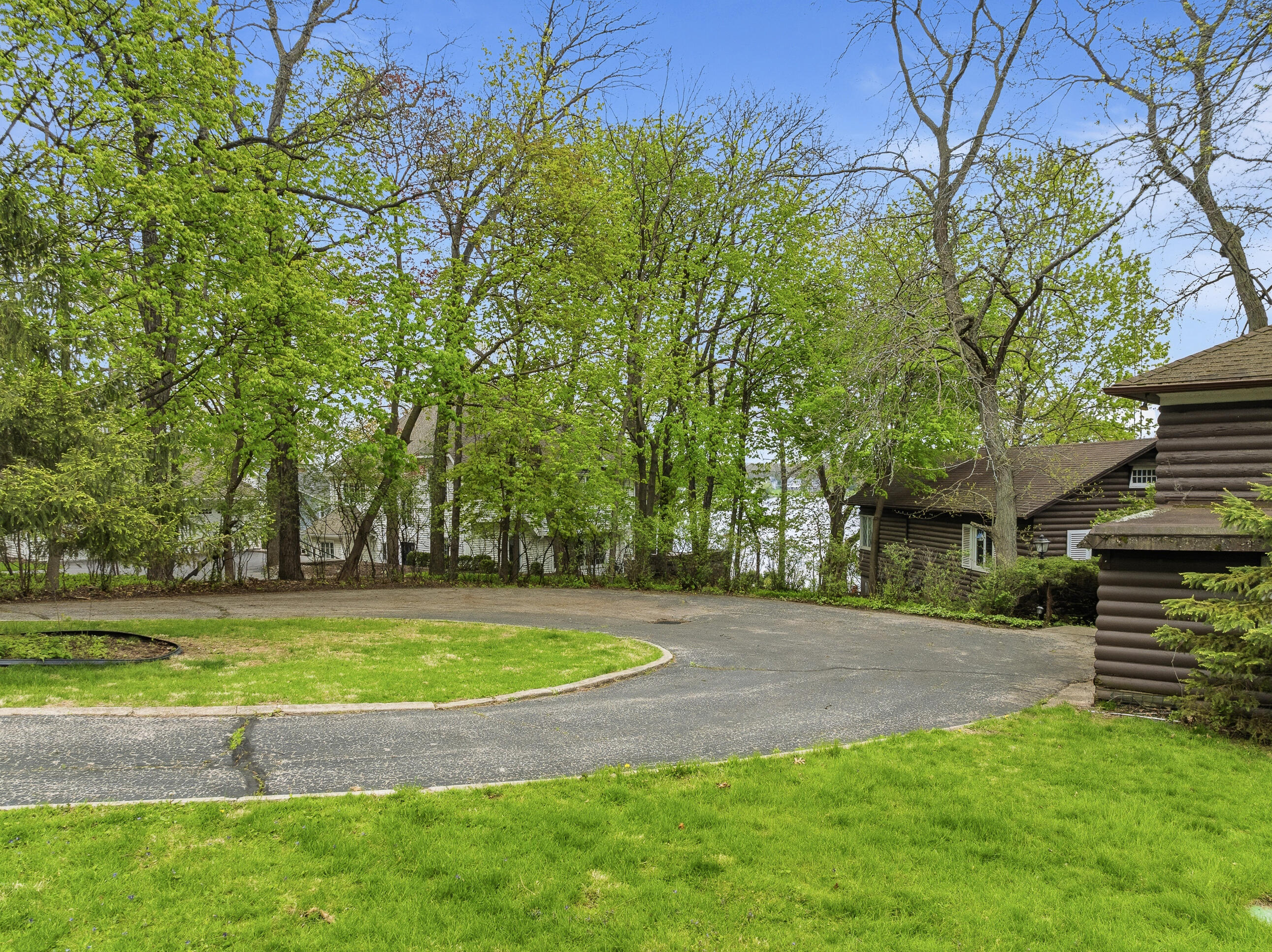 2304 North Shore Dr