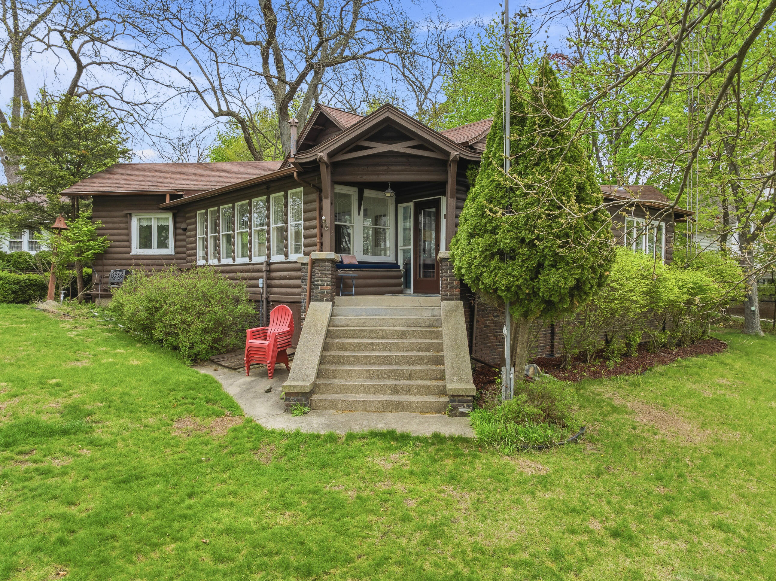 2304 North Shore Dr