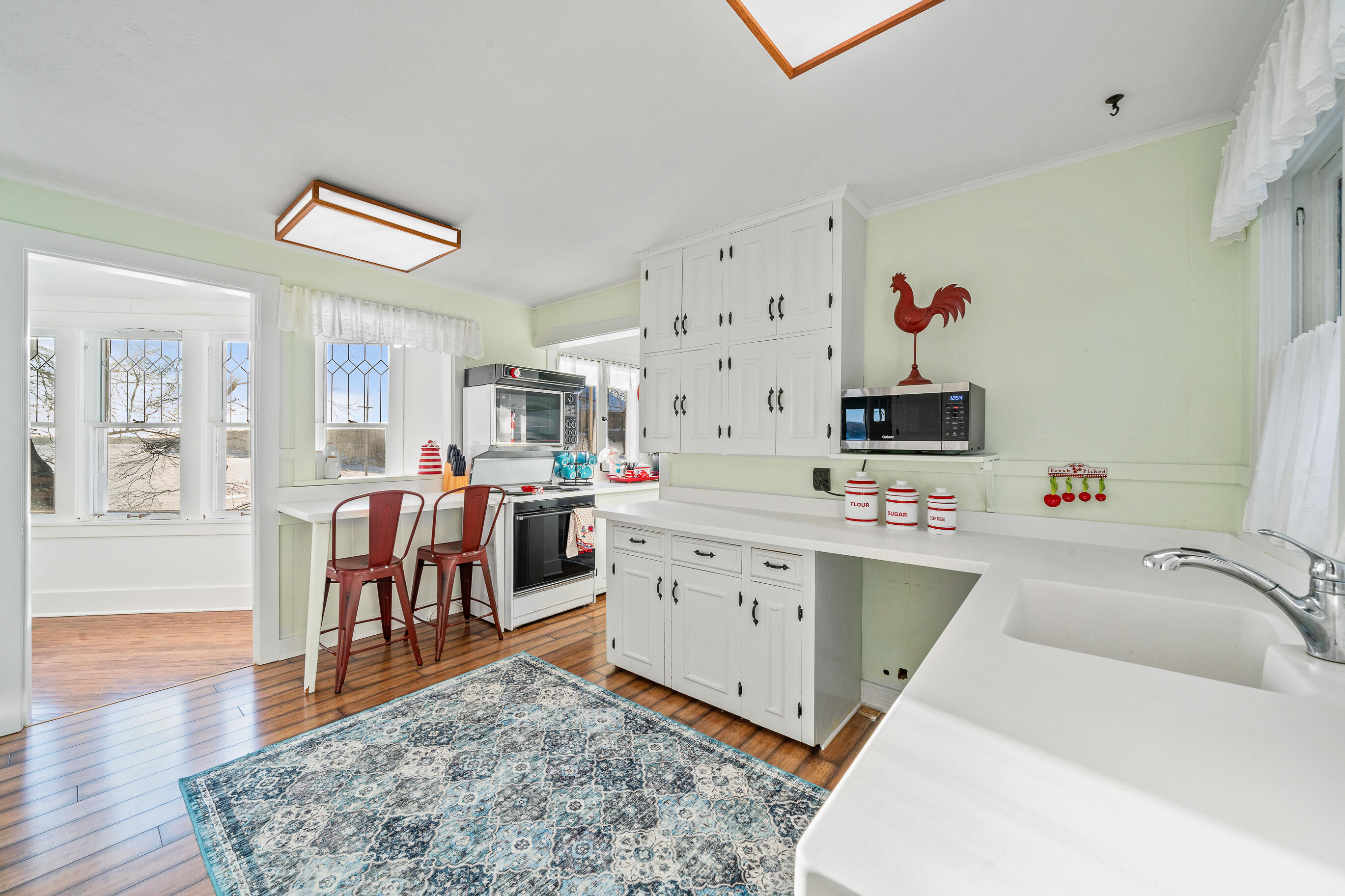 2304 North Shore Dr