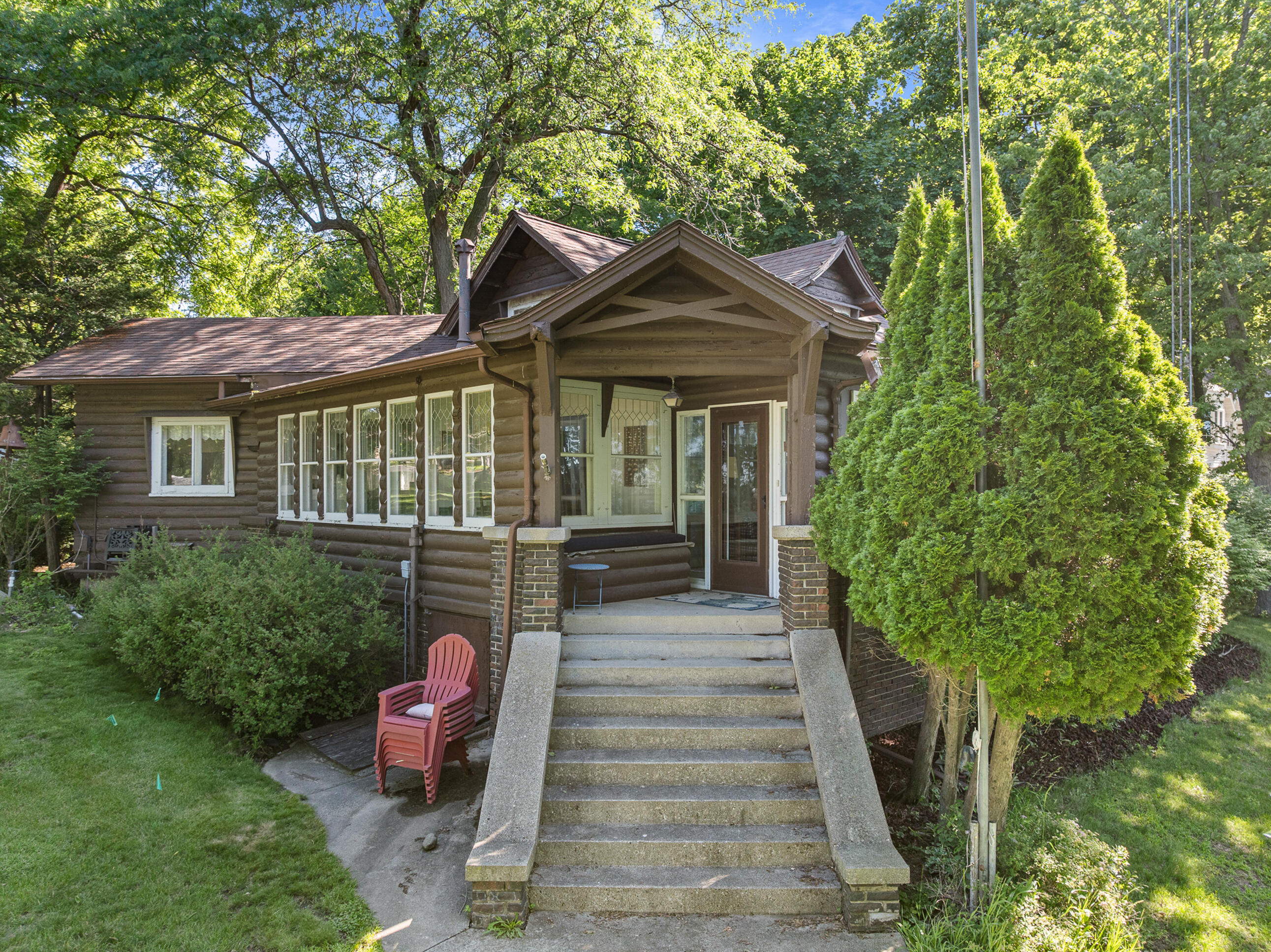 2304 North Shore Dr