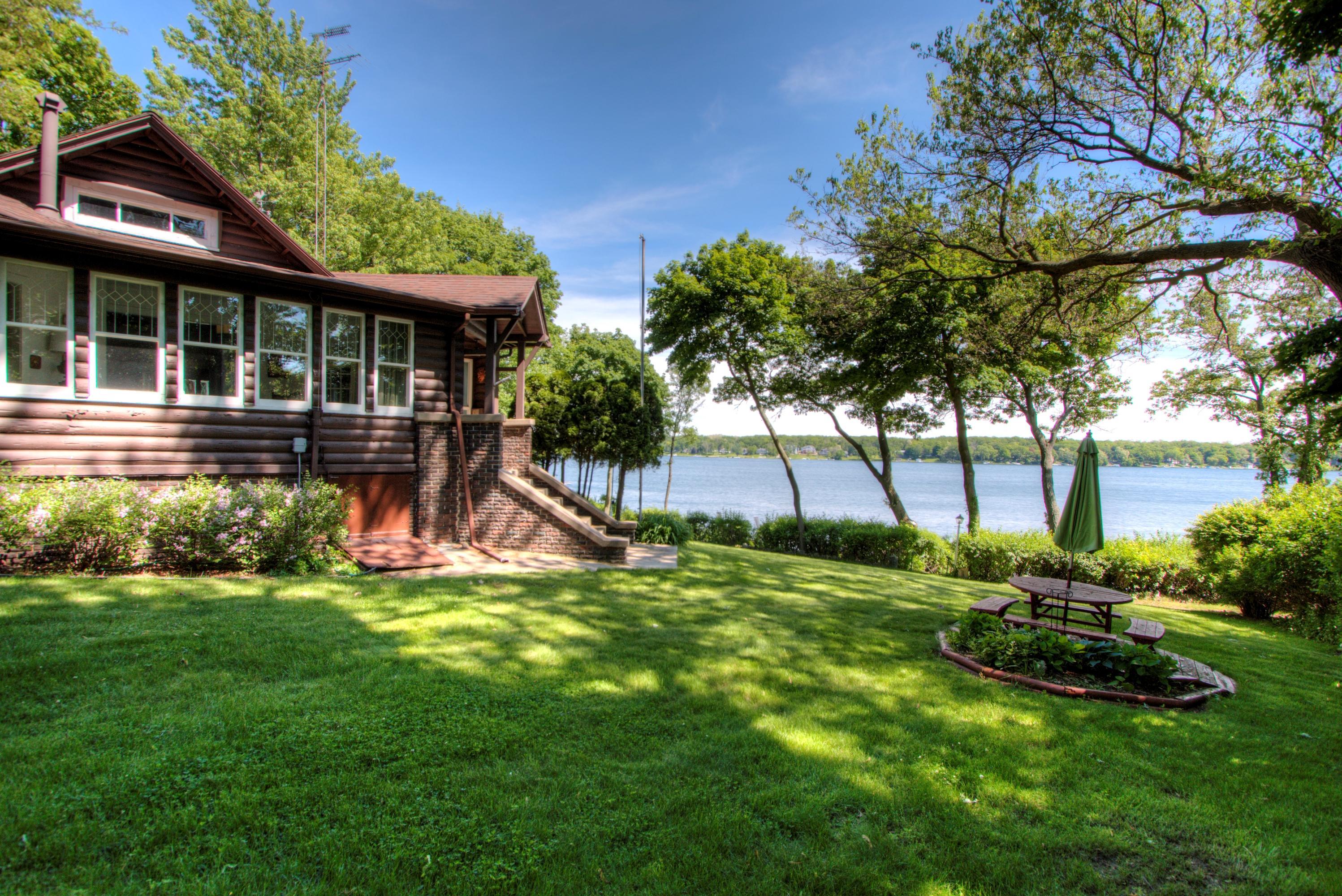 2304 North Shore Dr