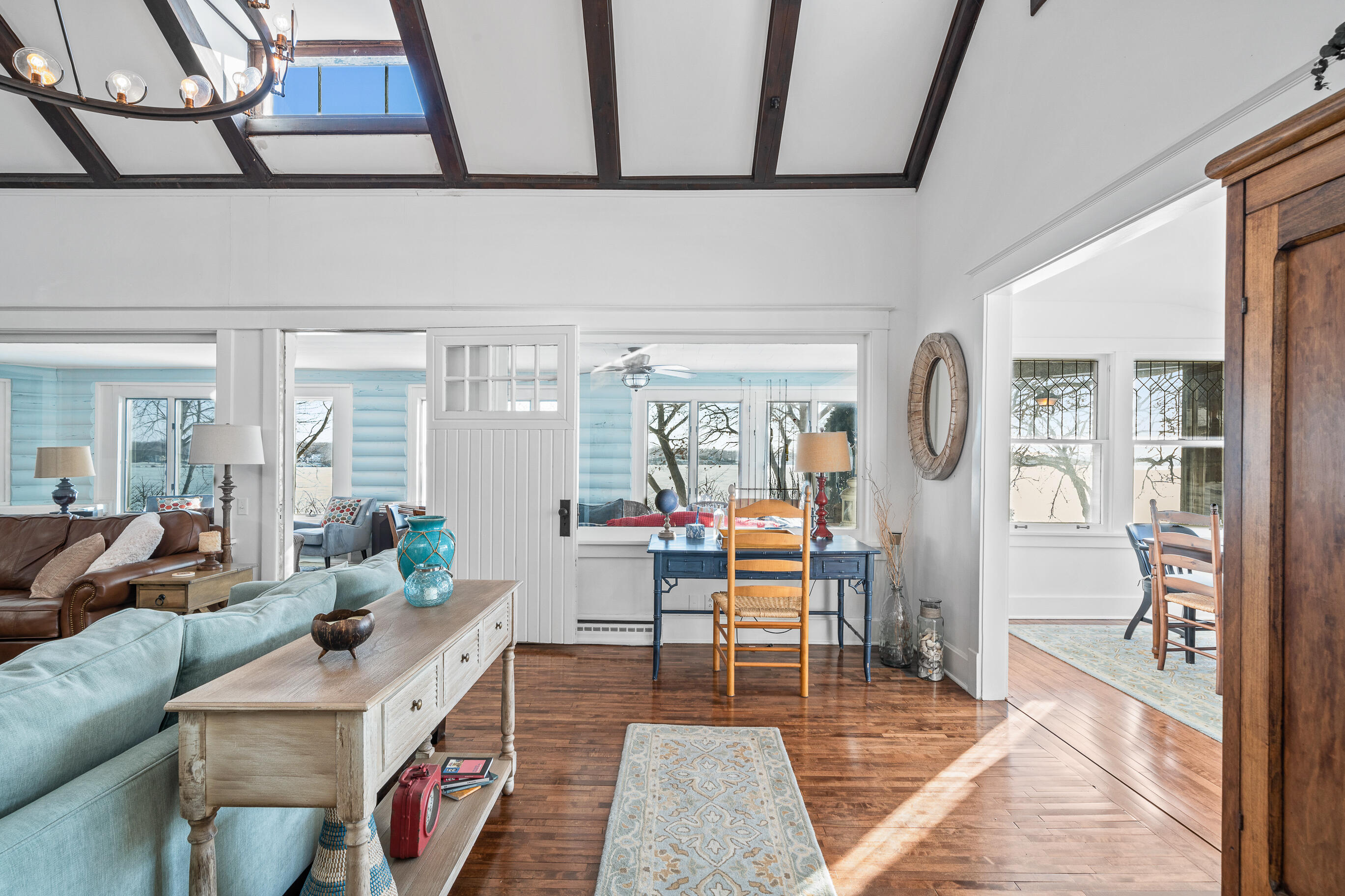 2304 North Shore Dr
