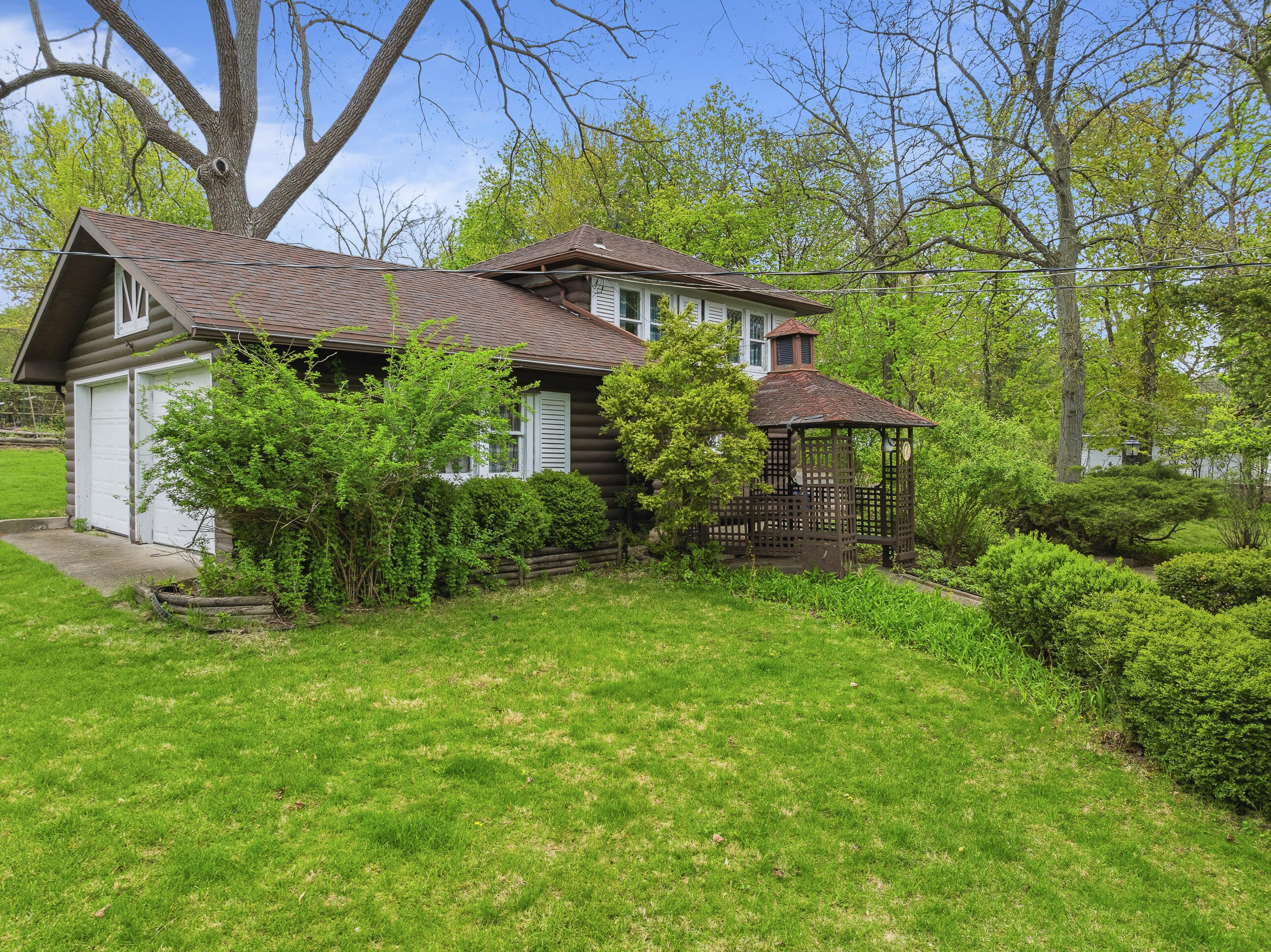2304 North Shore Dr