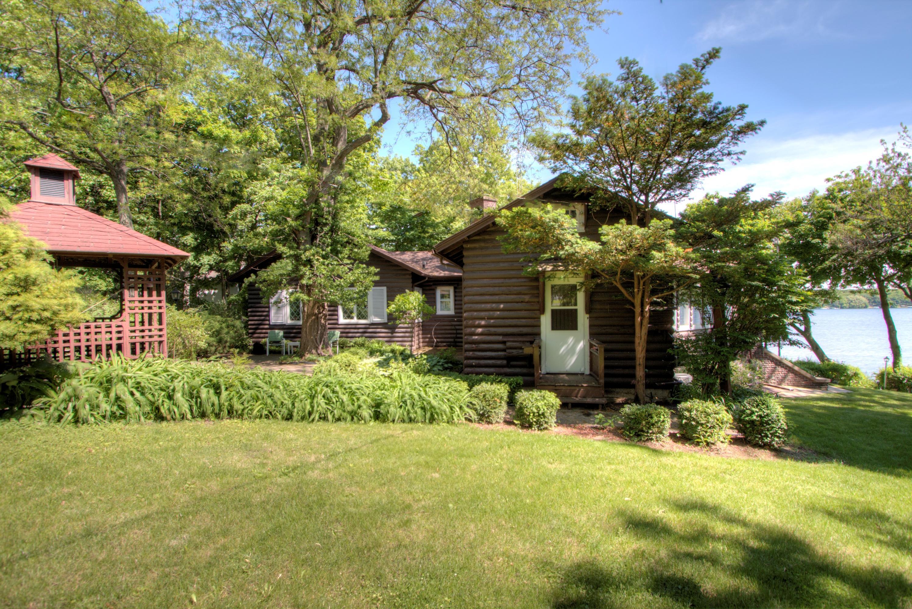 2304 North Shore Dr