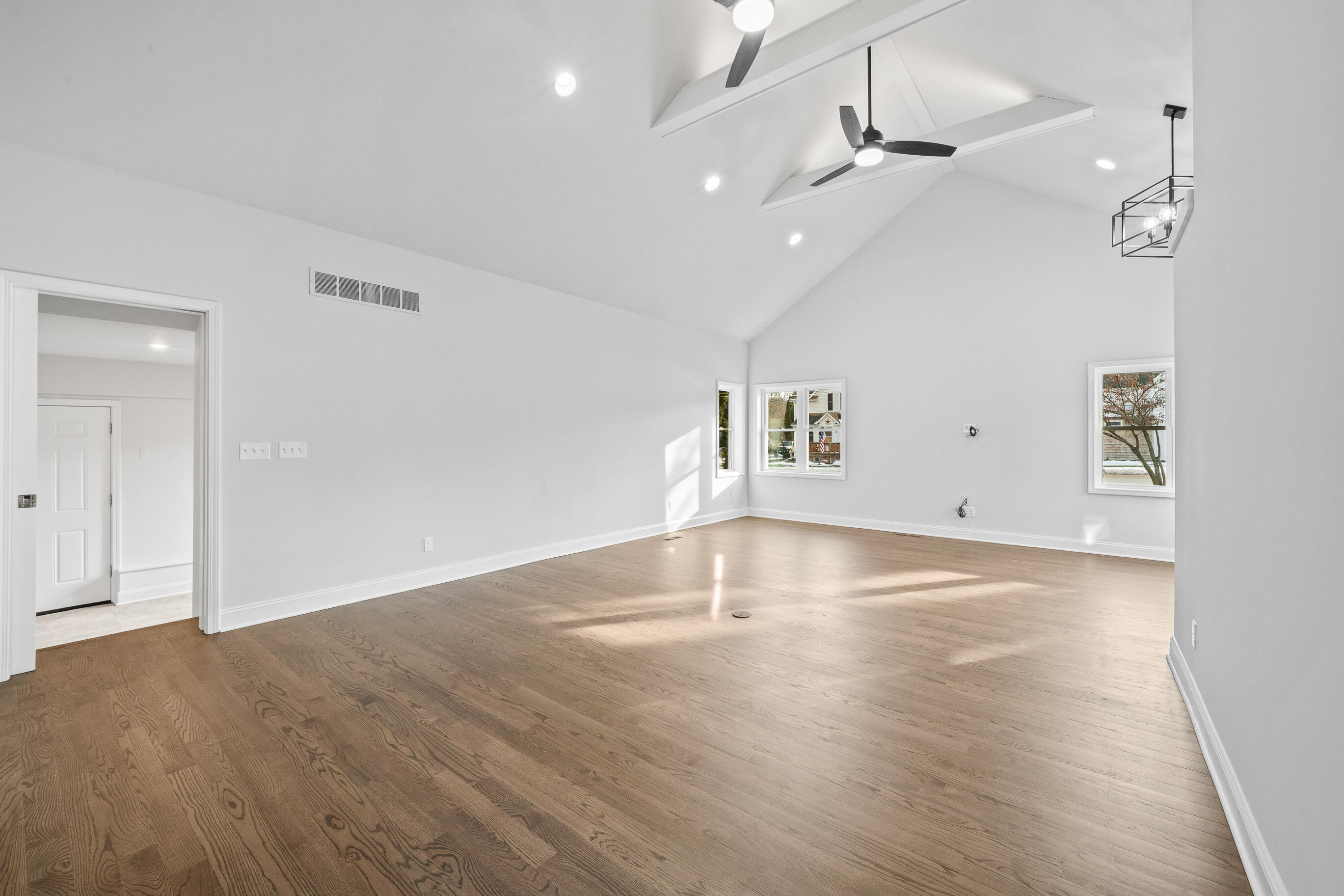132 Fontana Ave