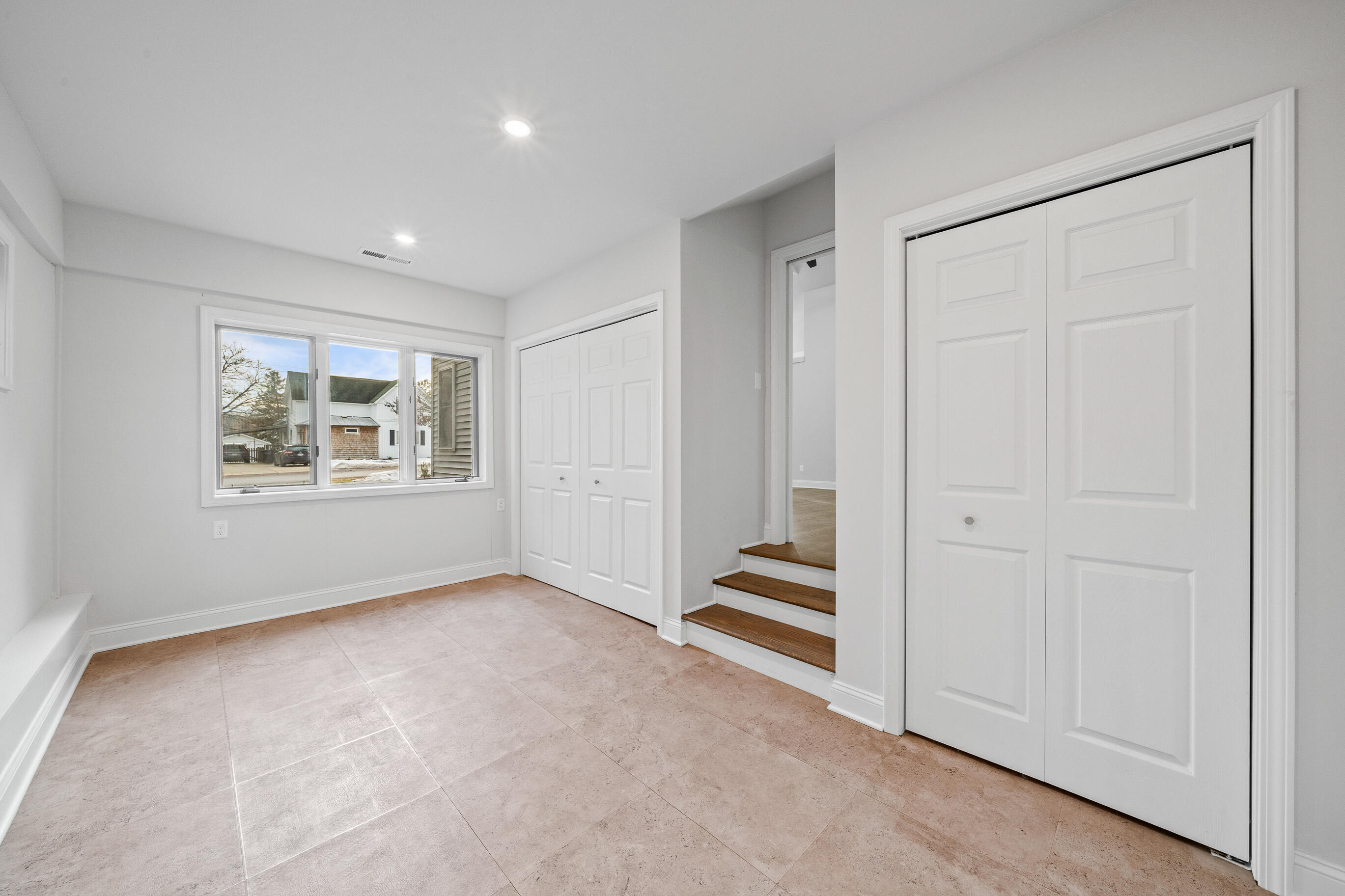 132 Fontana Ave