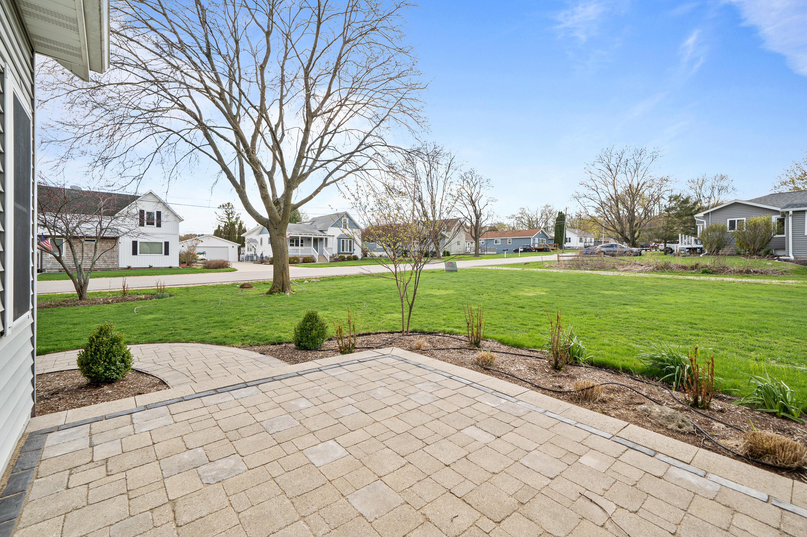 132 Fontana Ave
