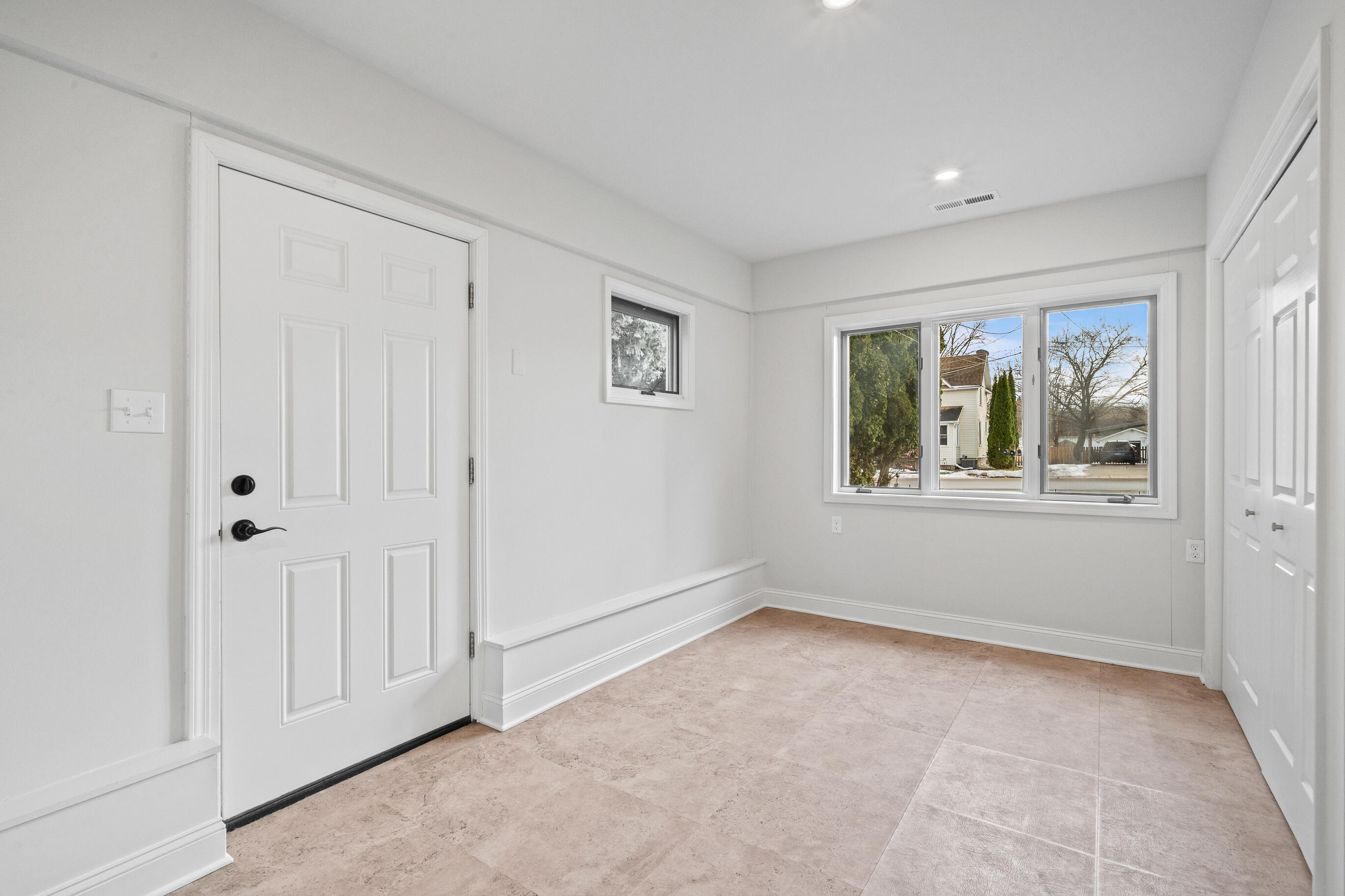 132 Fontana Ave