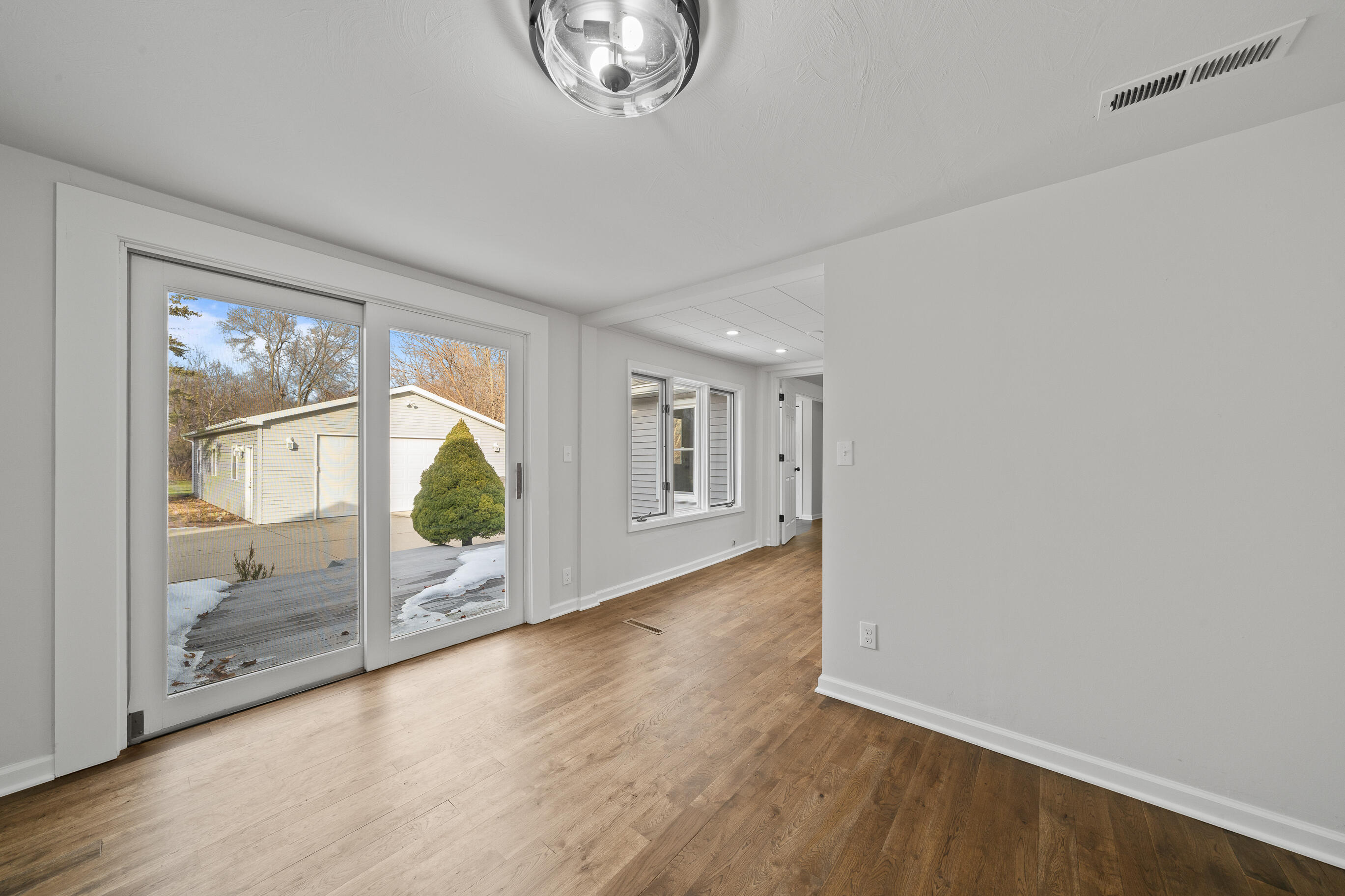 132 Fontana Ave