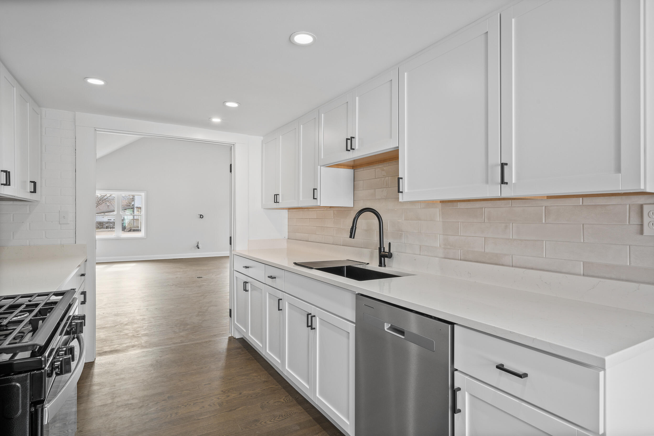 132 Fontana Ave