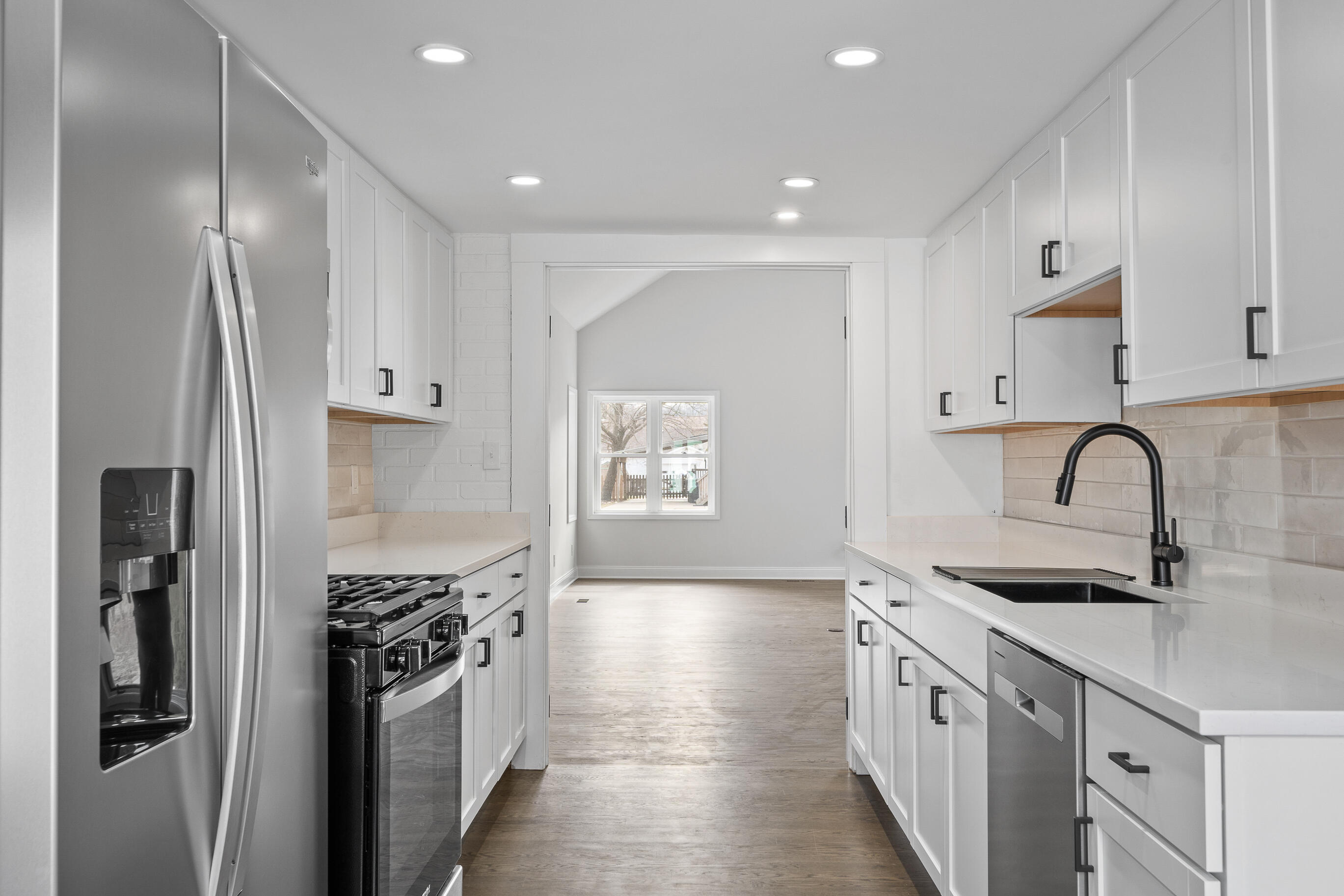 132 Fontana Ave
