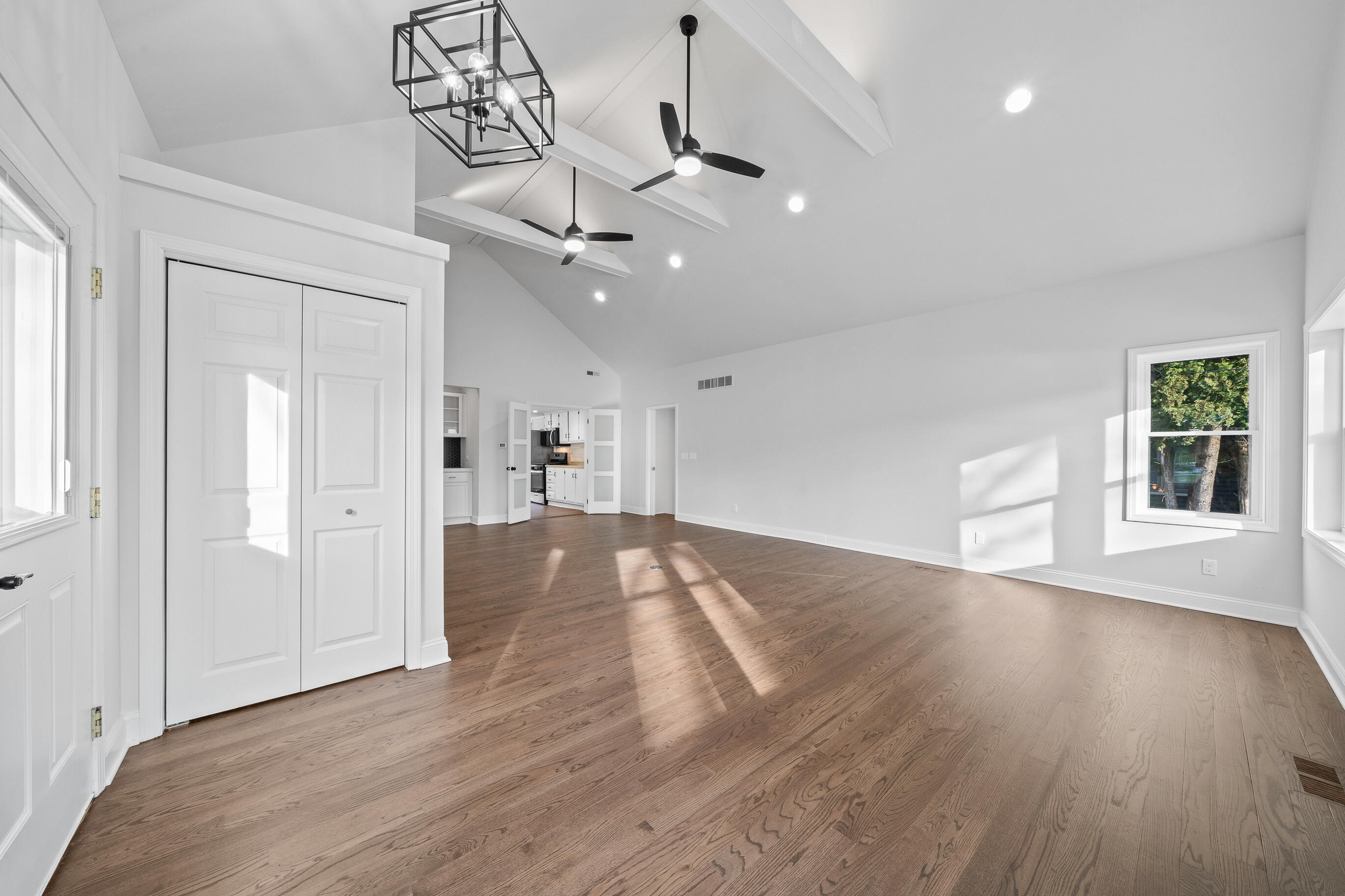 132 Fontana Ave