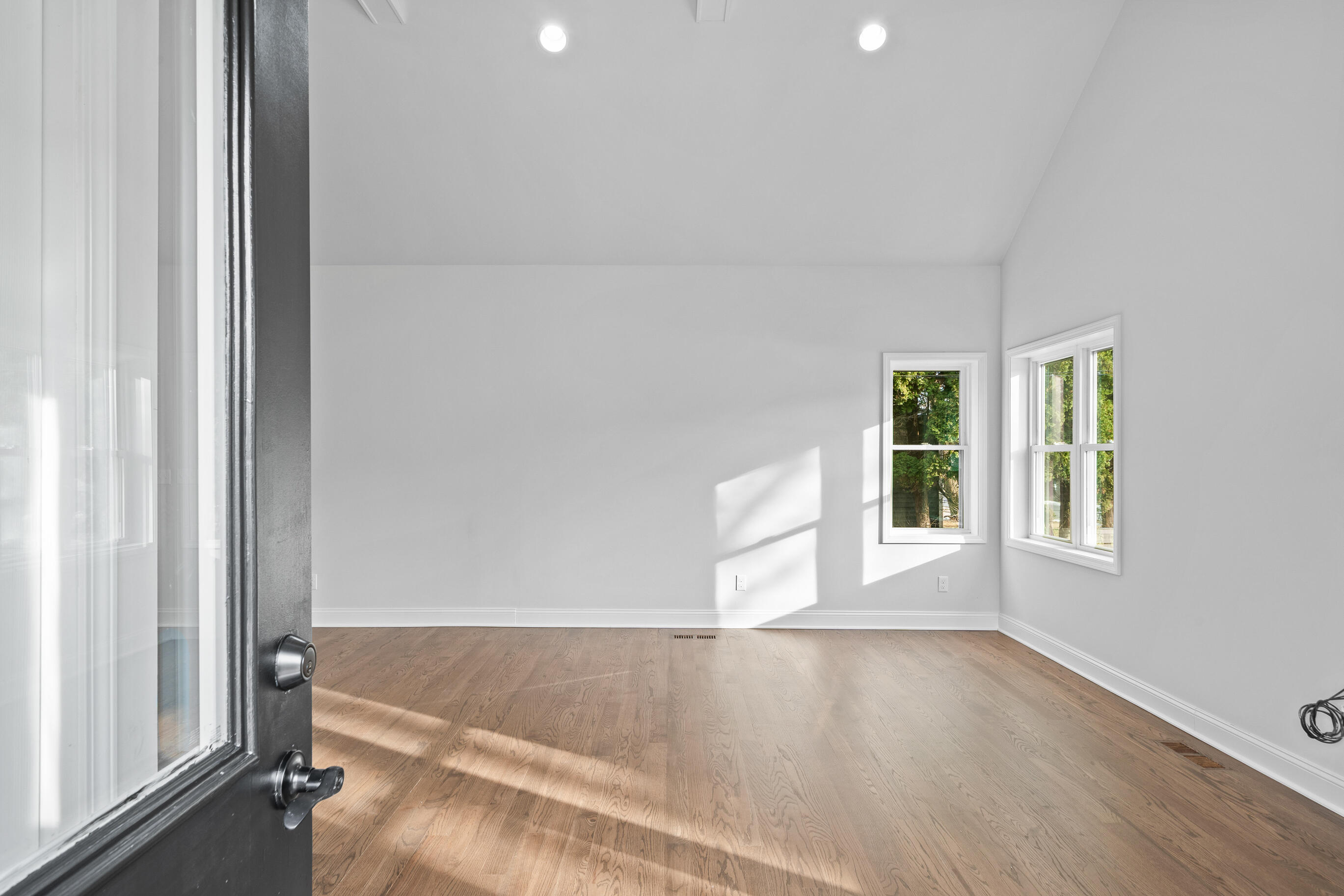 132 Fontana Ave