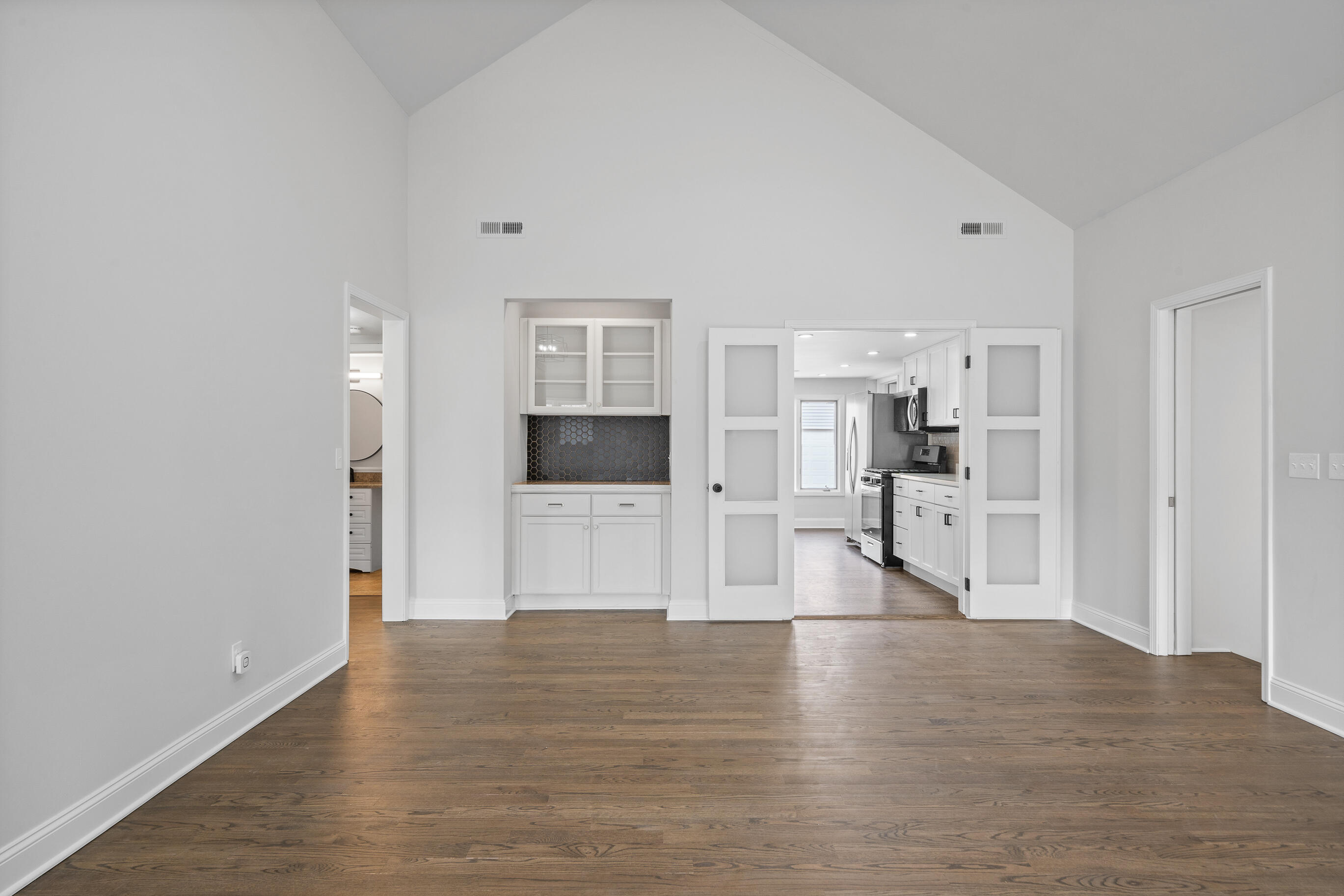 132 Fontana Ave