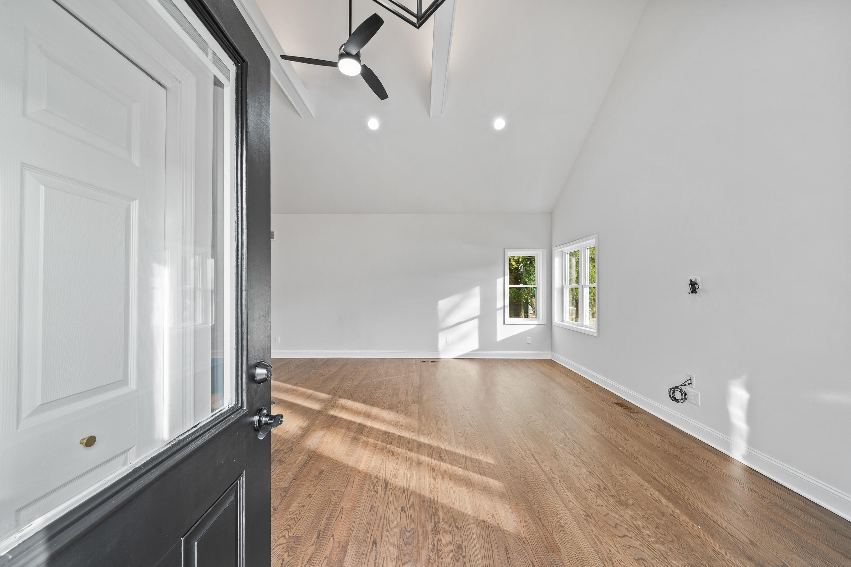 132 Fontana Ave