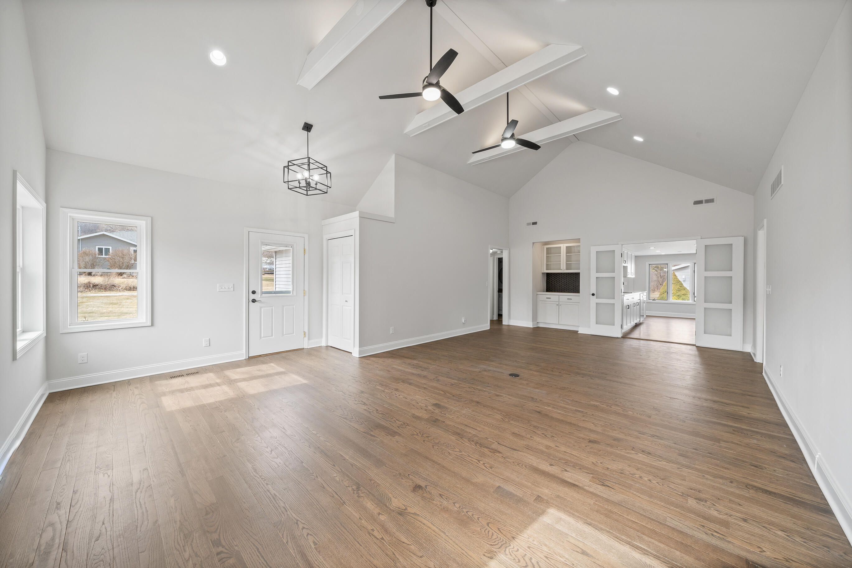 132 Fontana Ave