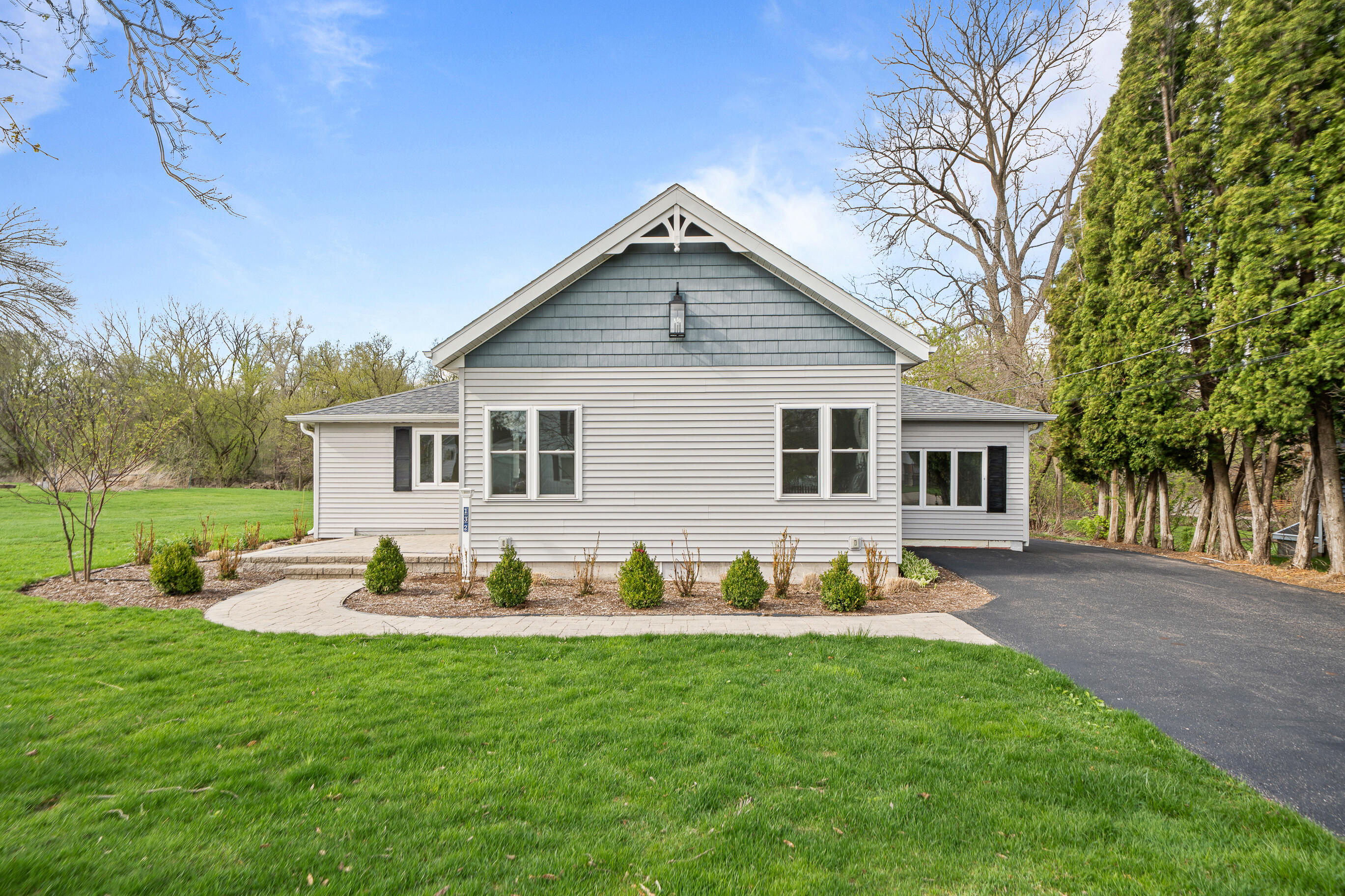 132 Fontana Ave