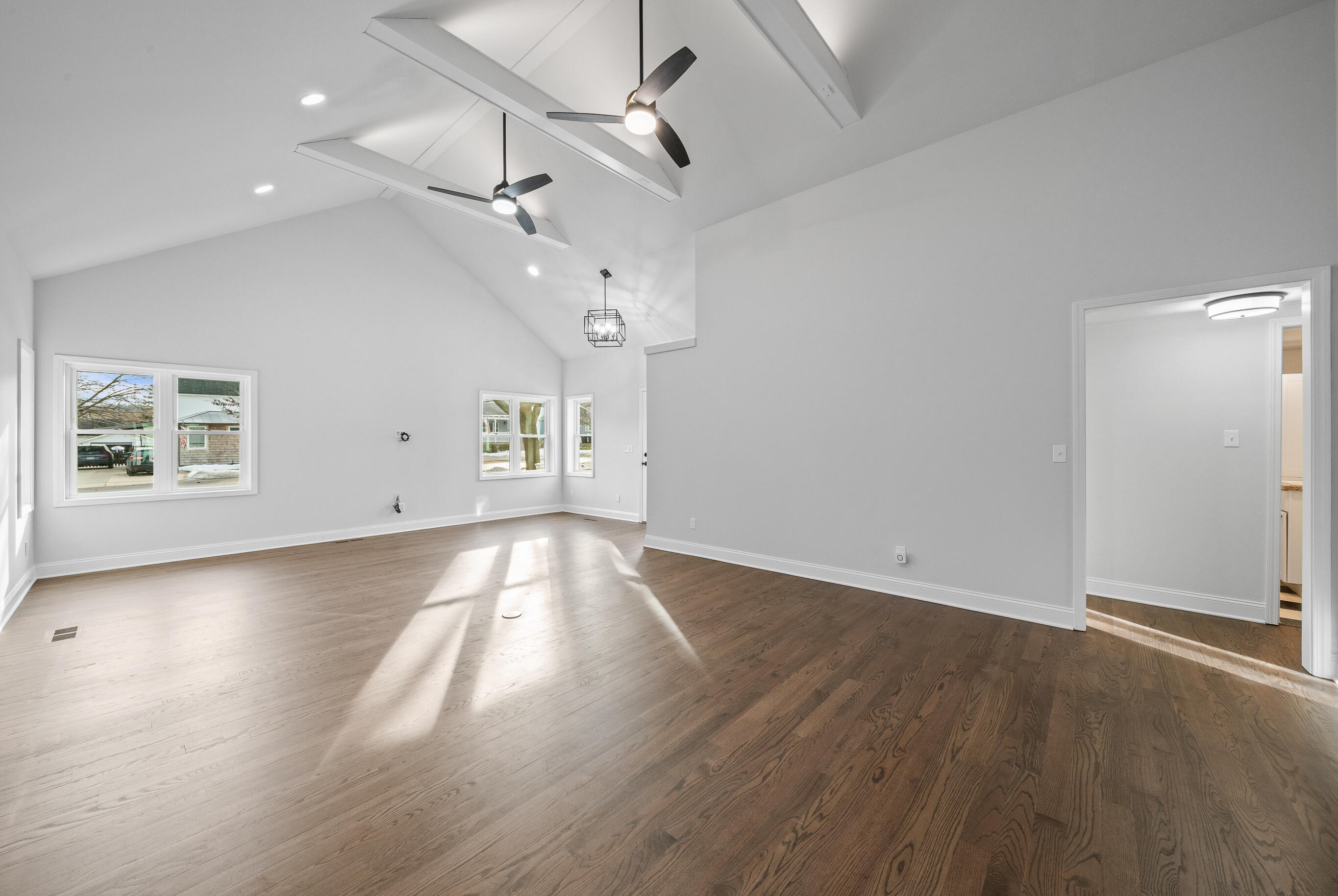 132 Fontana Ave