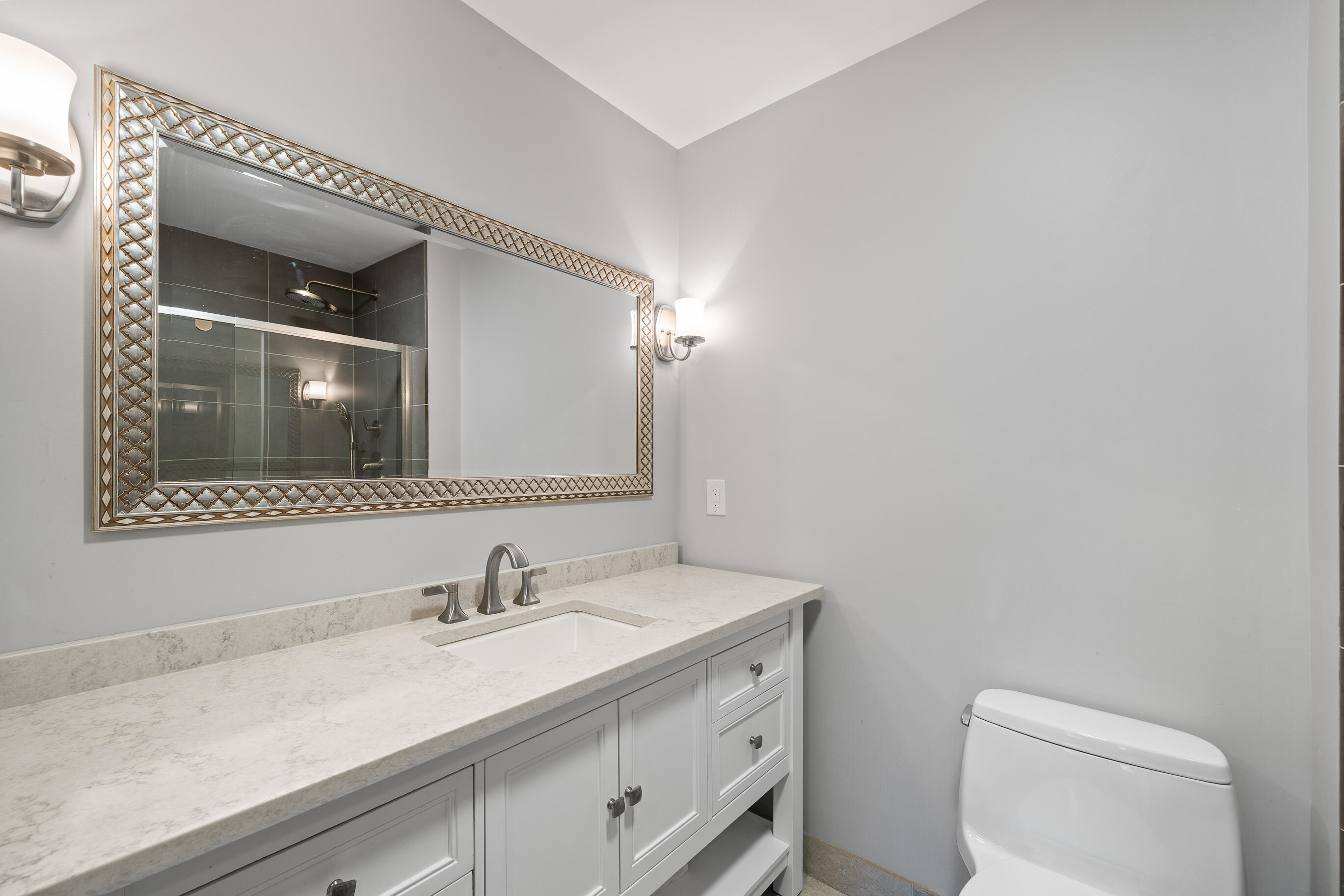 1731 Woodland Cir Unit: 12-26