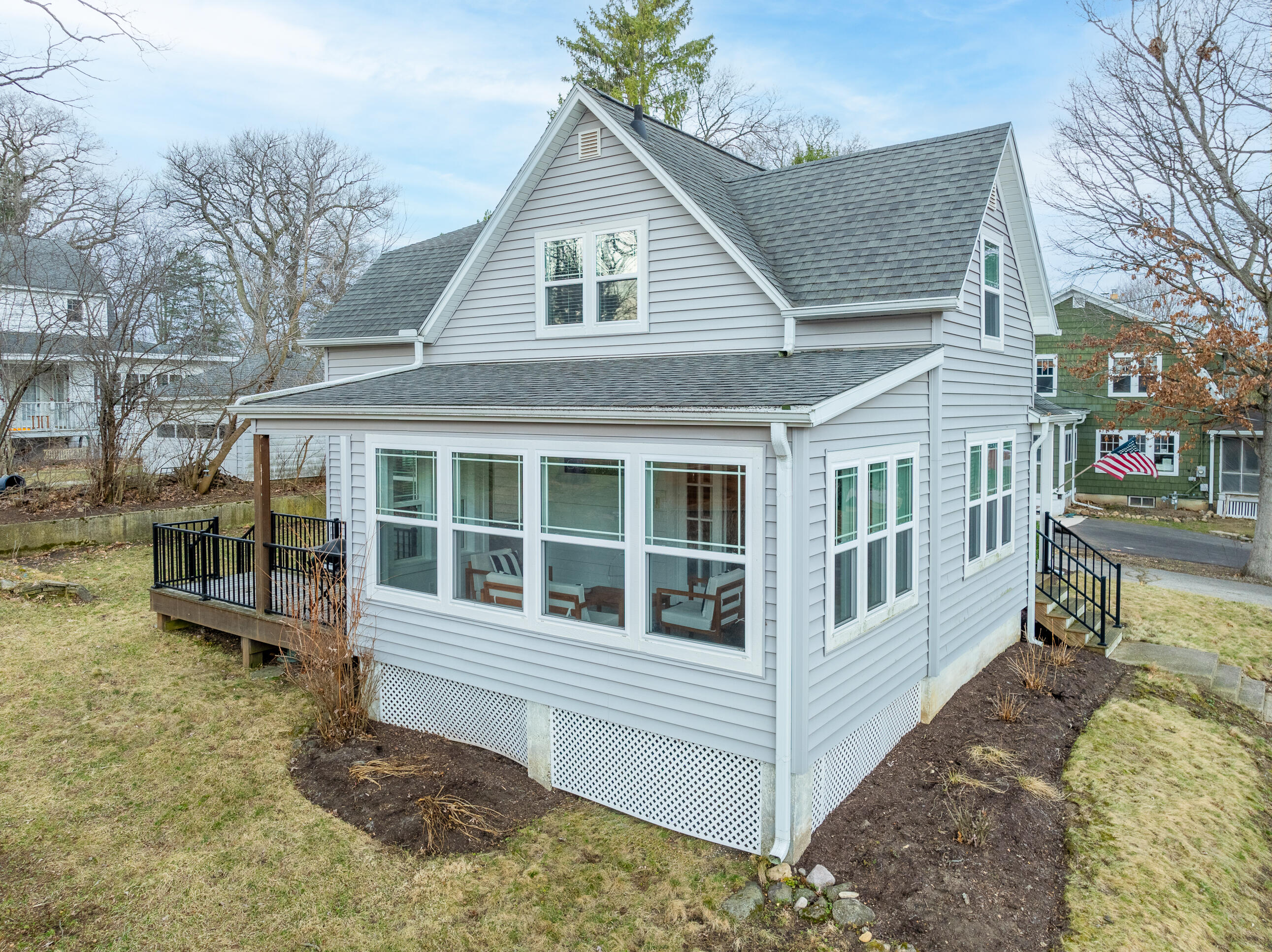 812 Van Slyke Dr