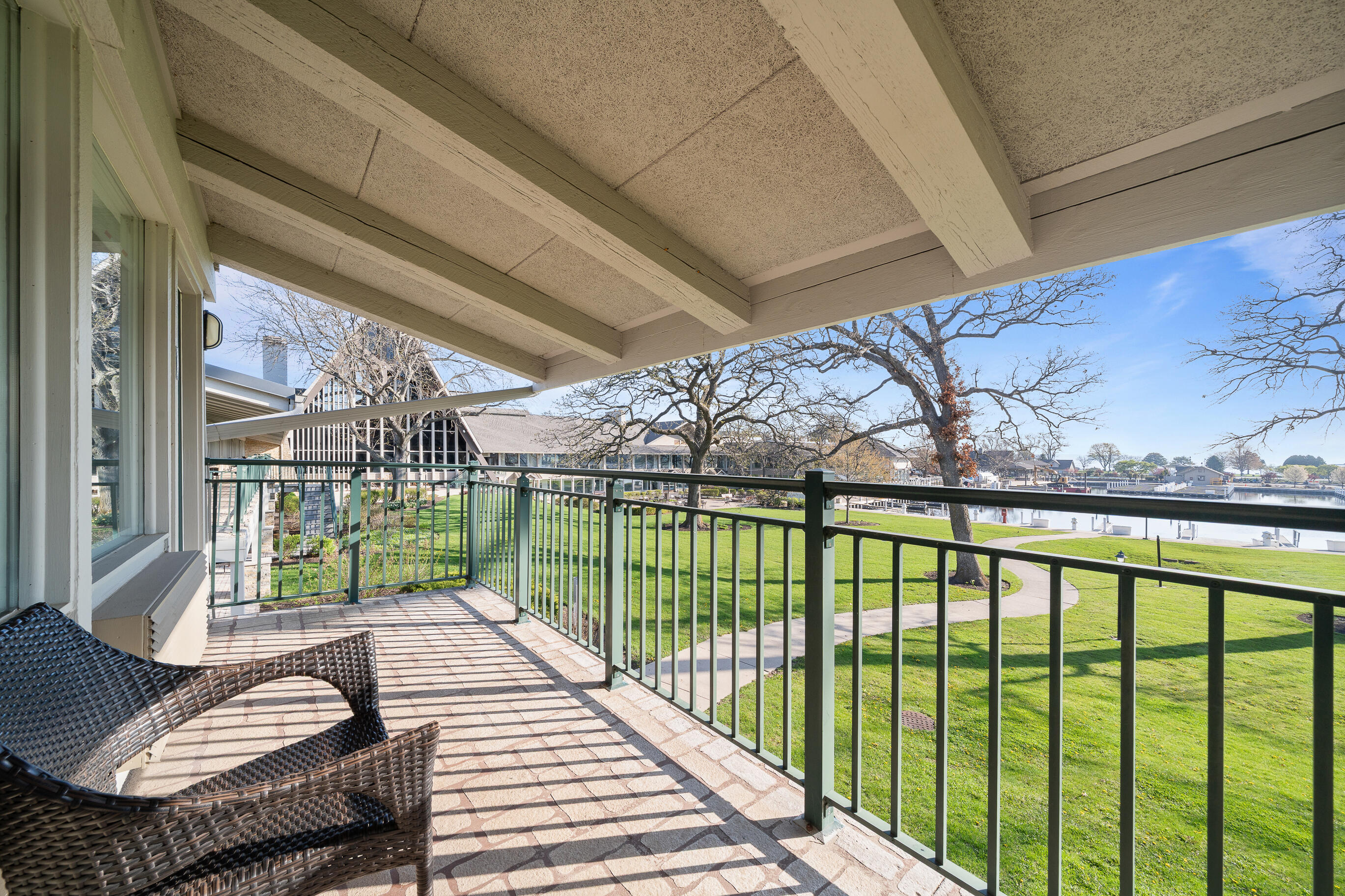269 Fontana Blvd Unit: 2452