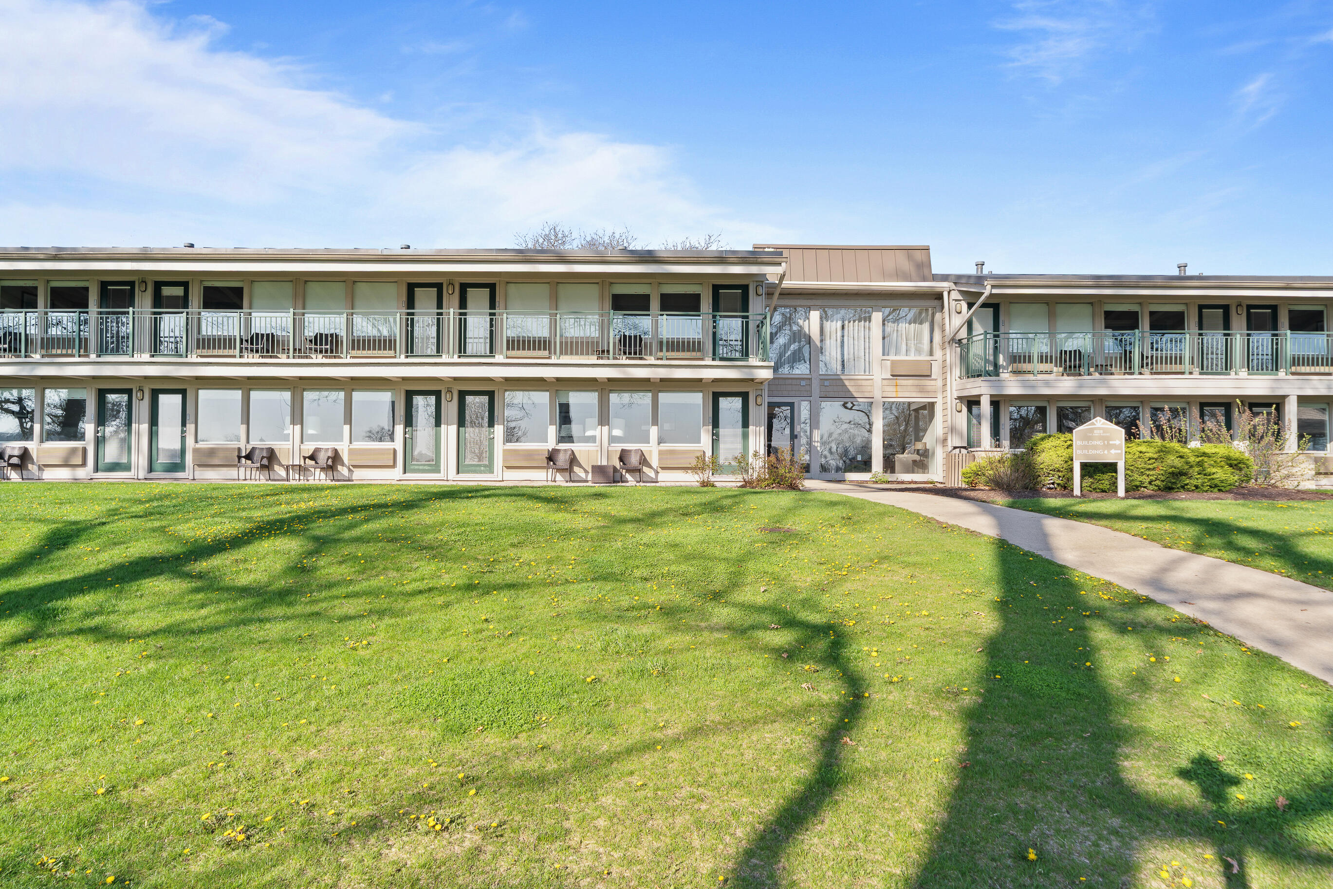 269 Fontana Blvd Unit: 2452