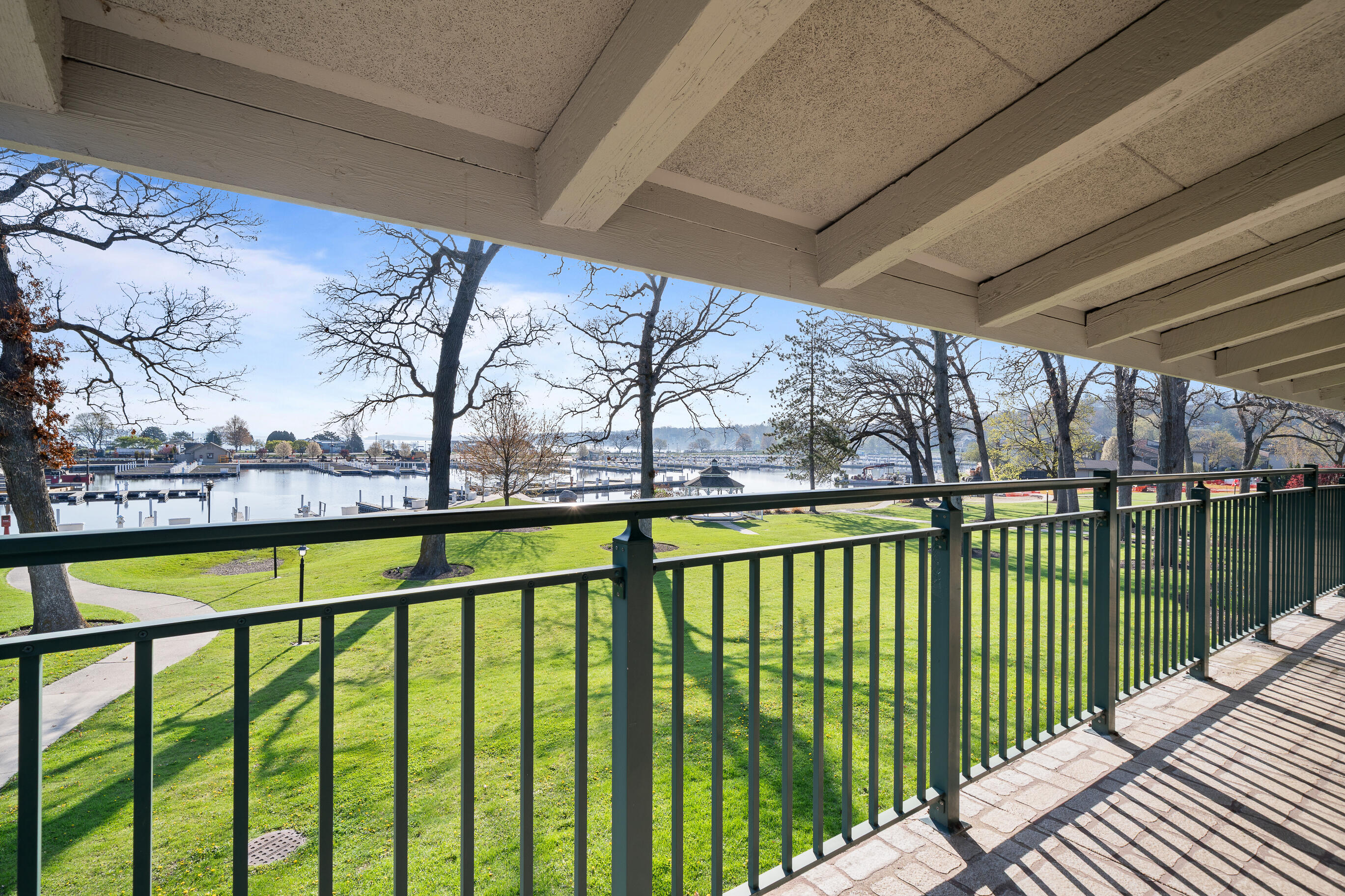 269 Fontana Blvd Unit: 2452