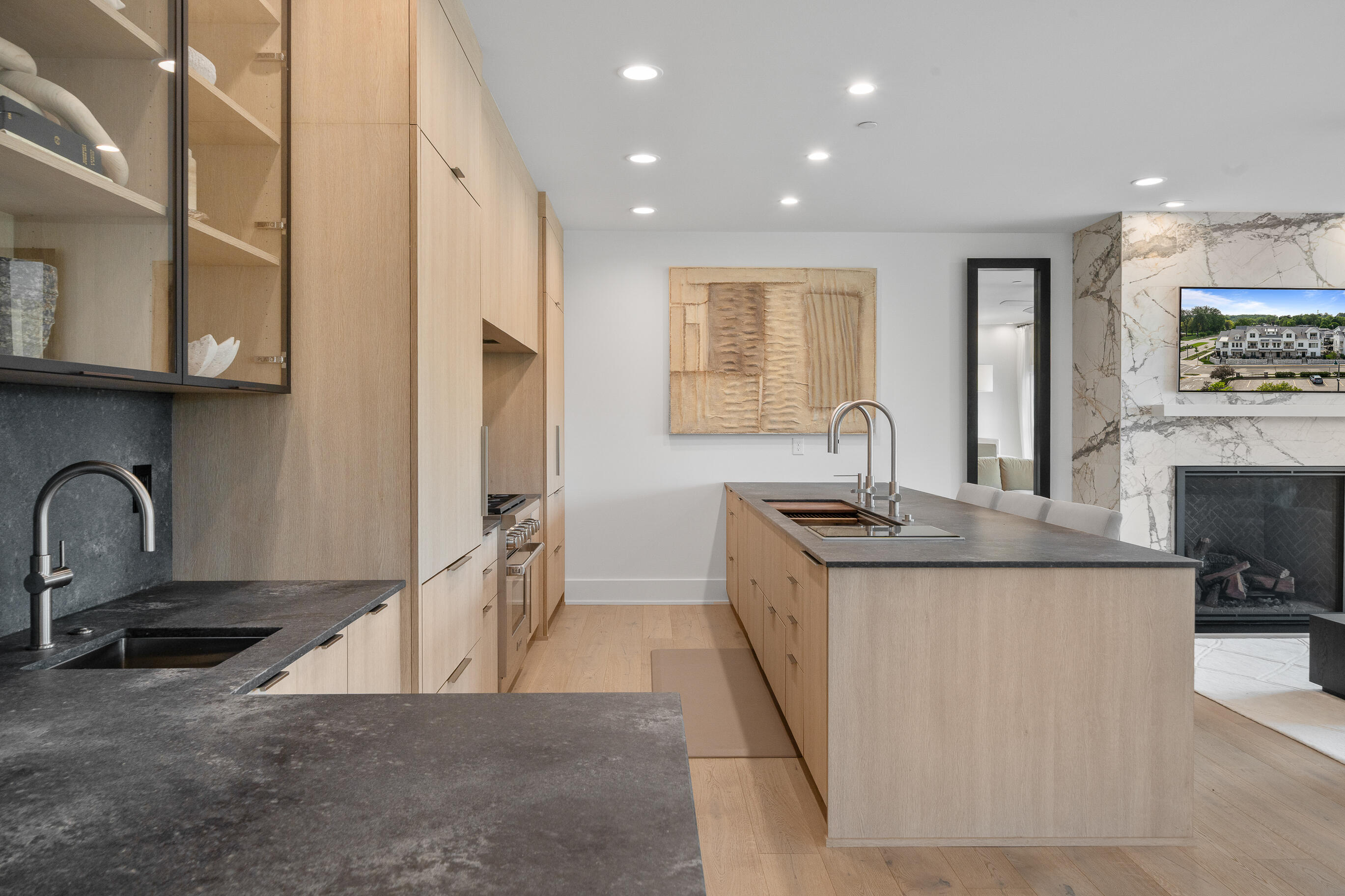 278 High St Unit: 9