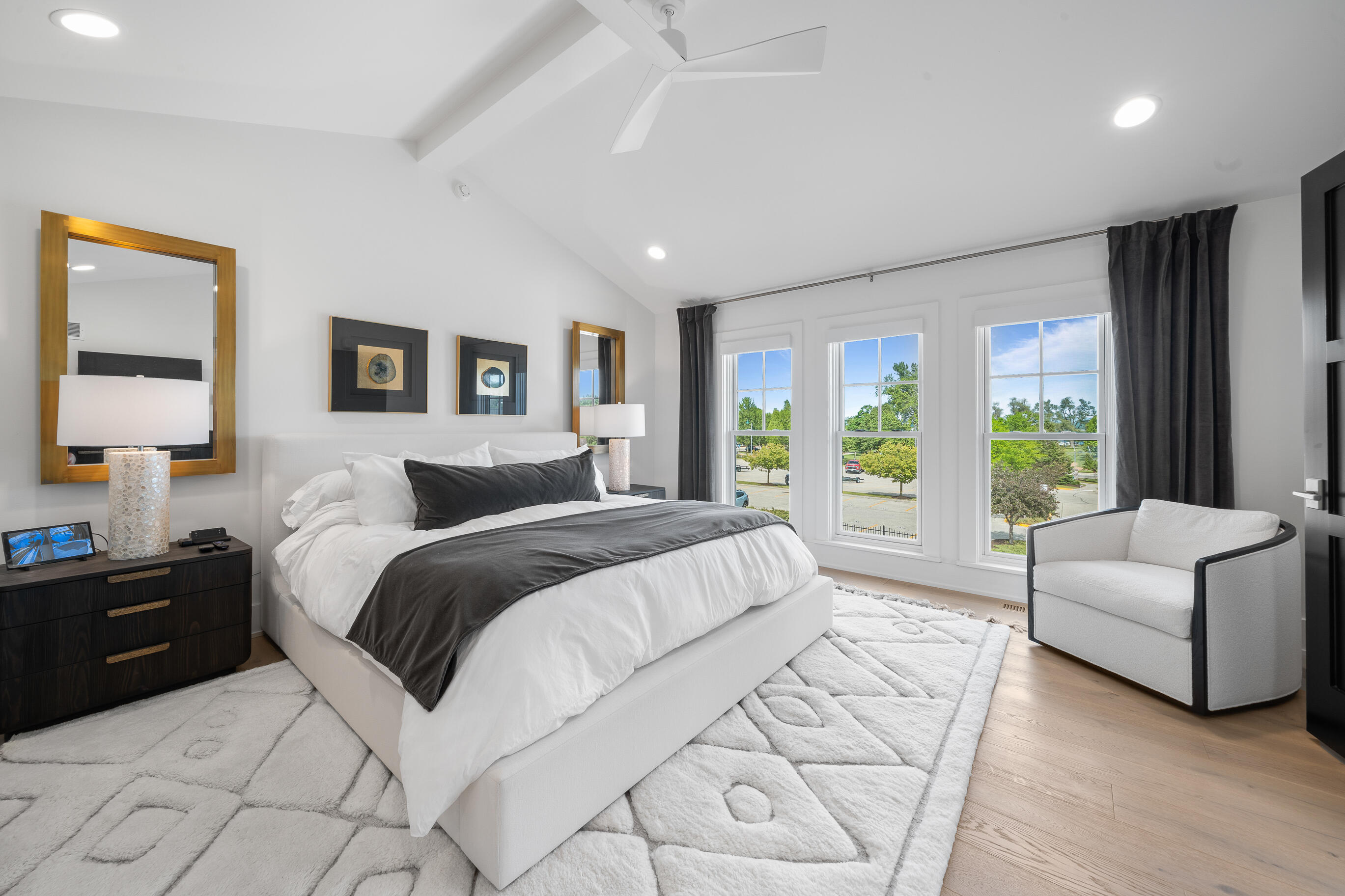278 High St Unit: 9