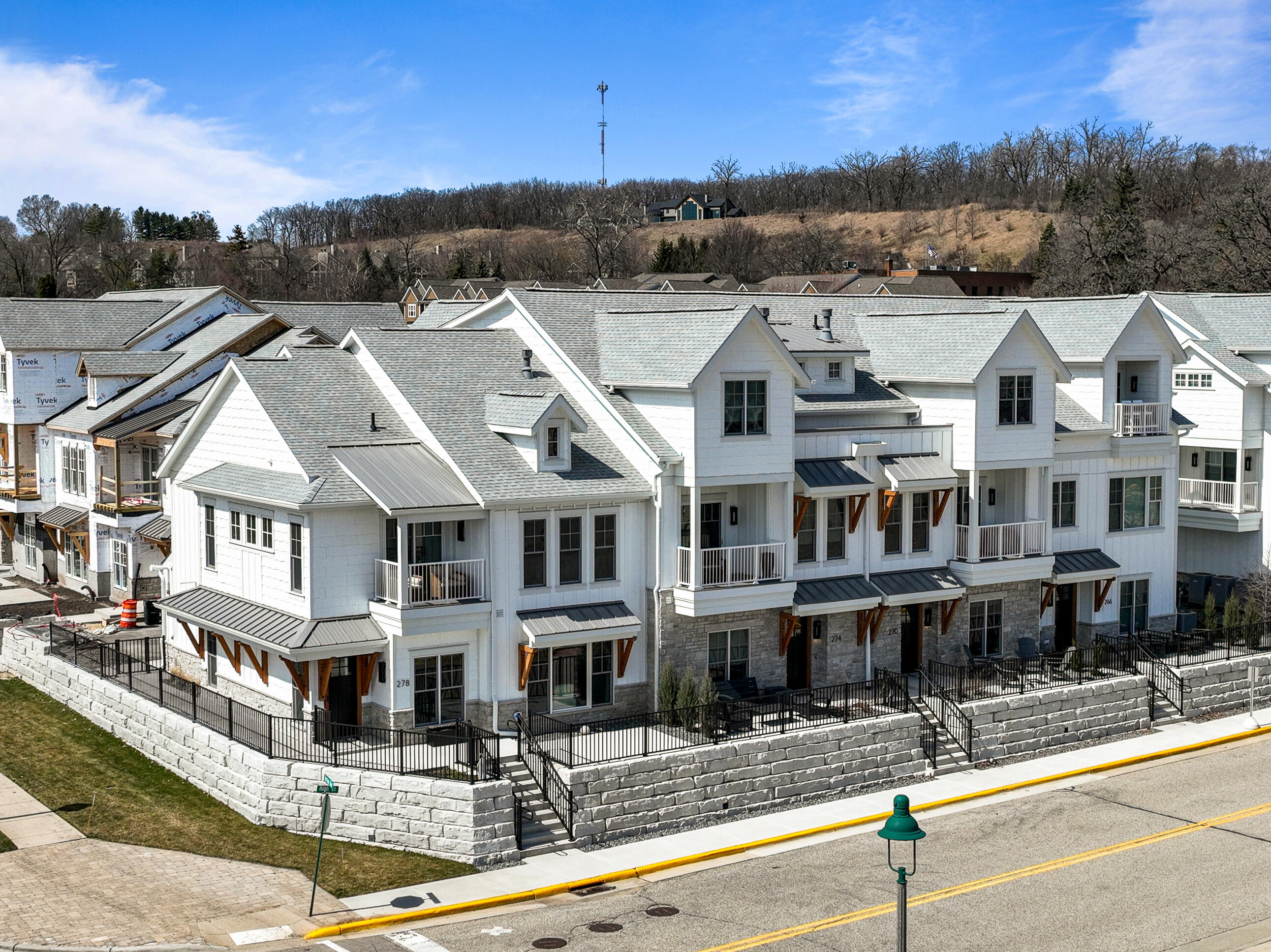 278 High St Unit: 9