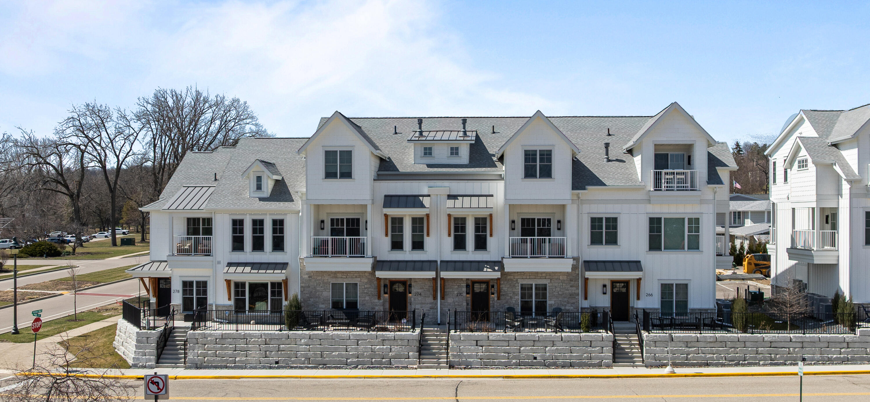 278 High St Unit: 9