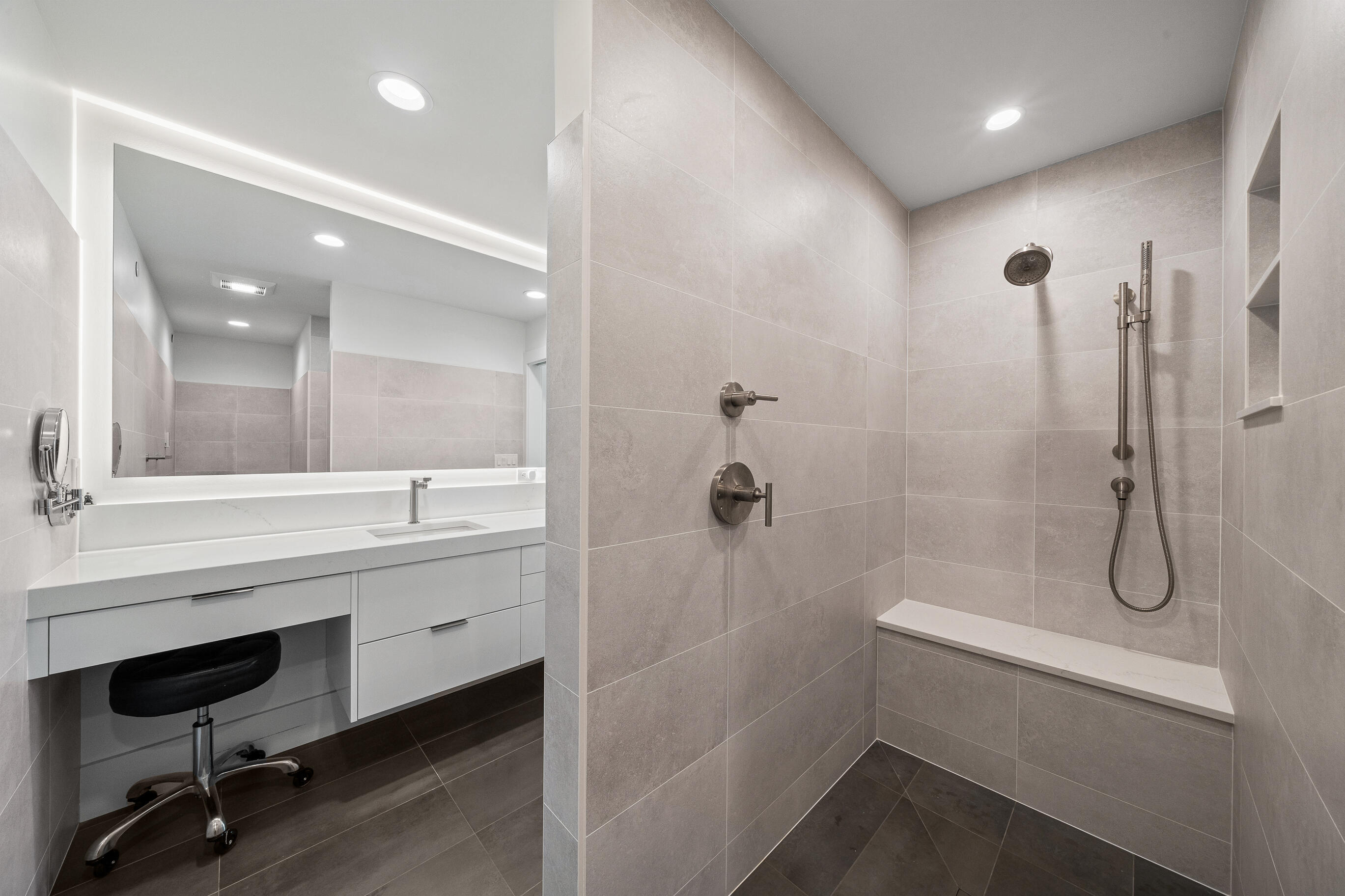 278 High St Unit: 9