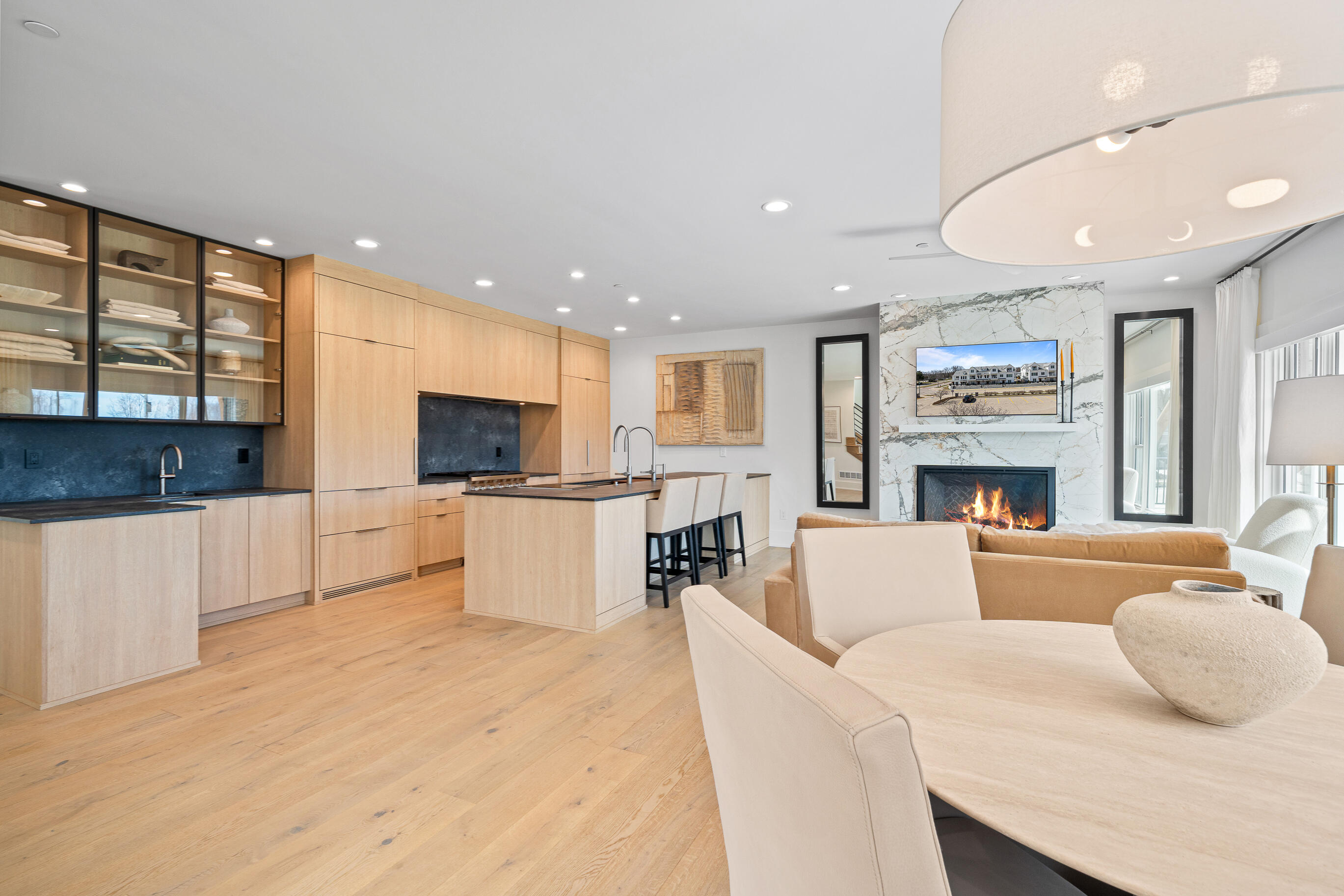 278 High St Unit: 9