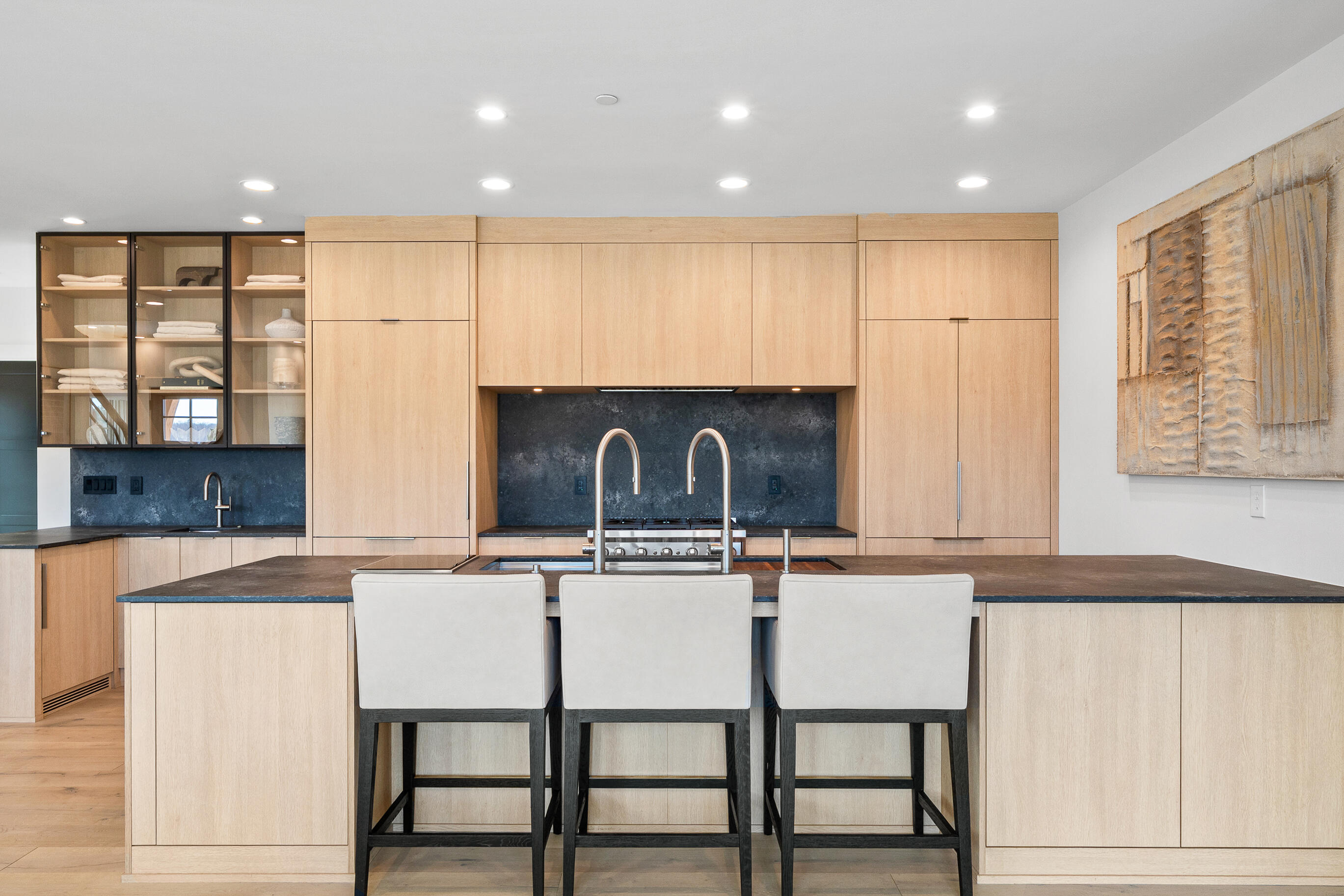 278 High St Unit: 9