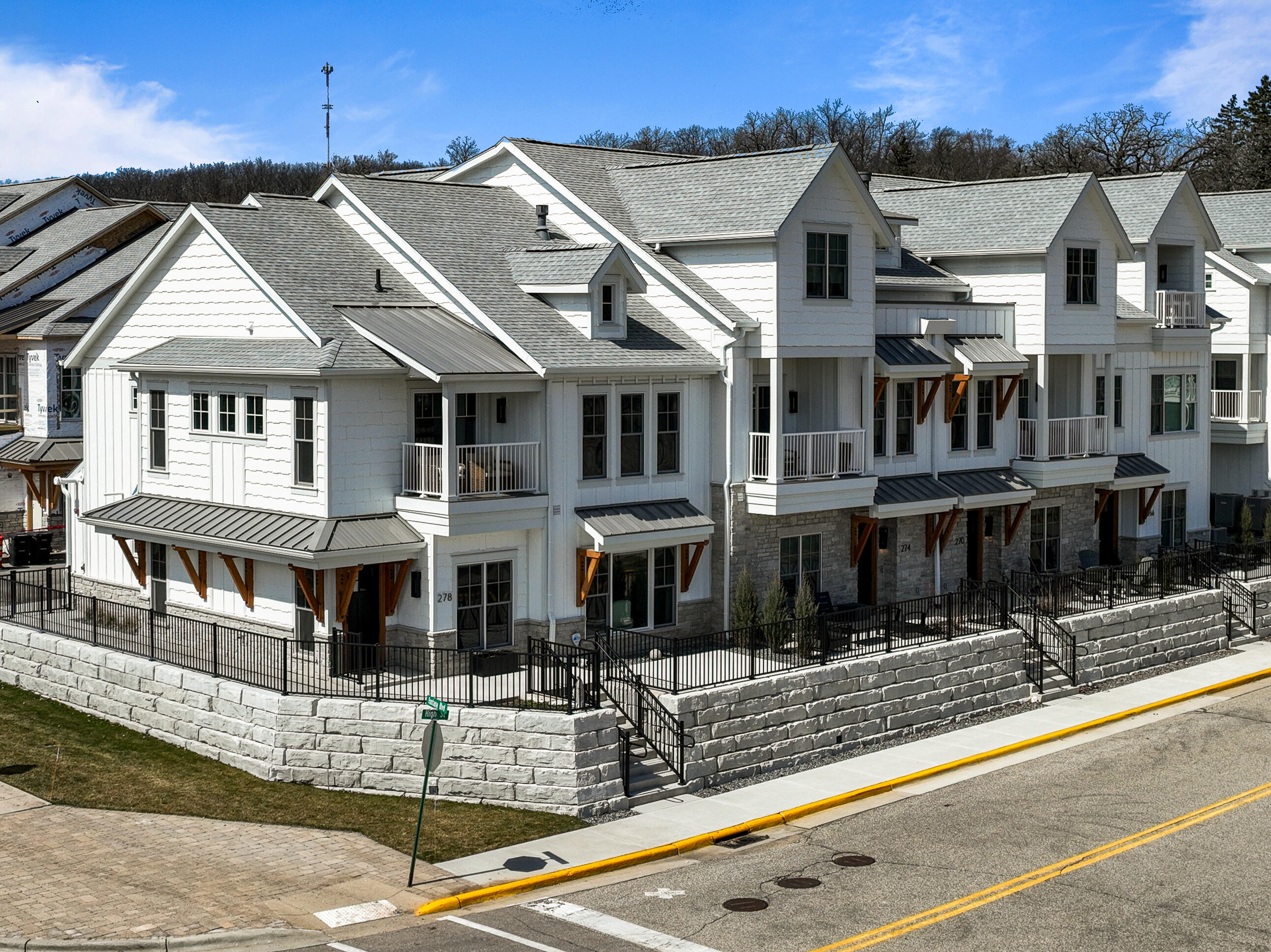 278 High St Unit: 9