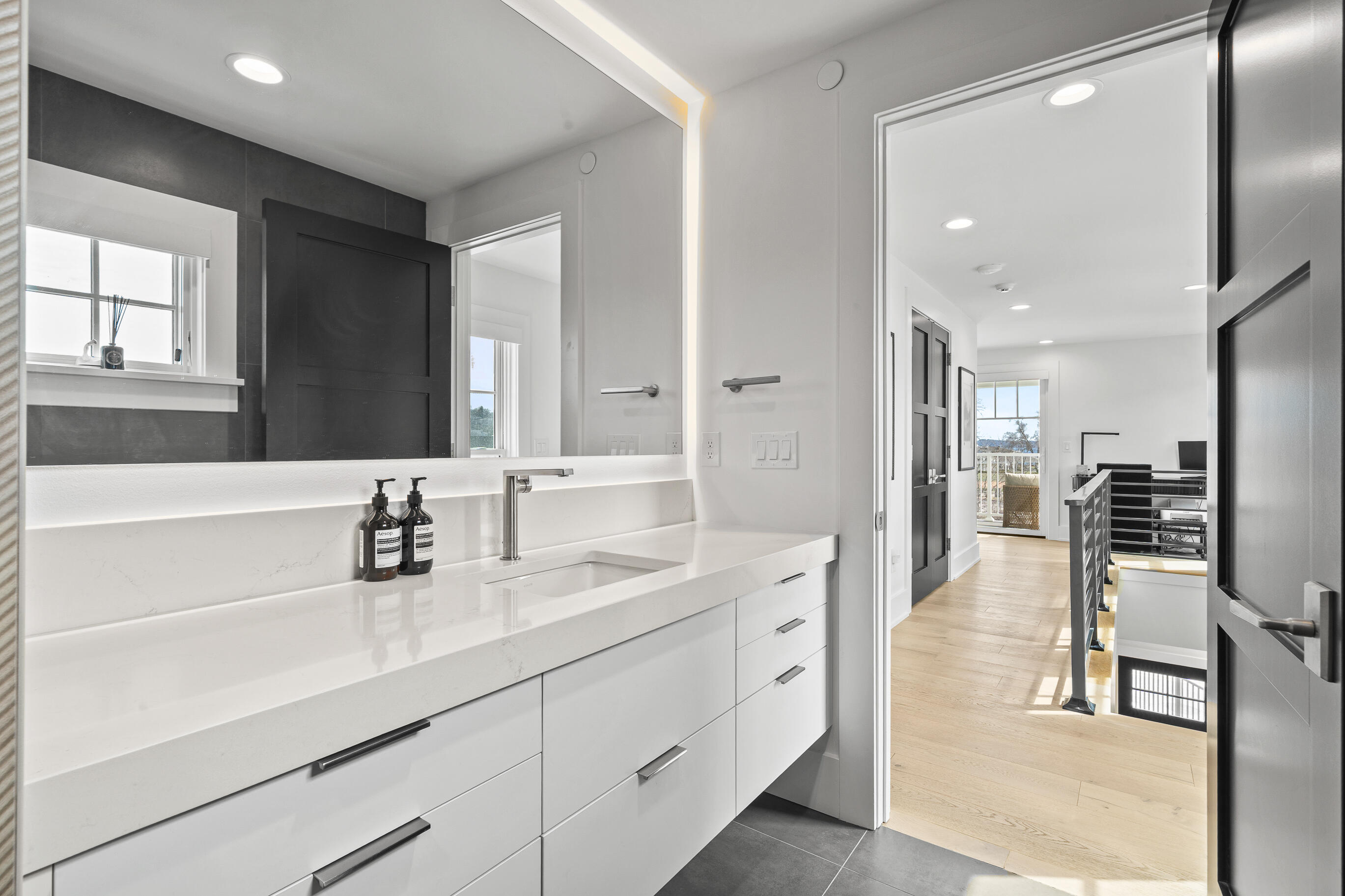 278 High St Unit: 9