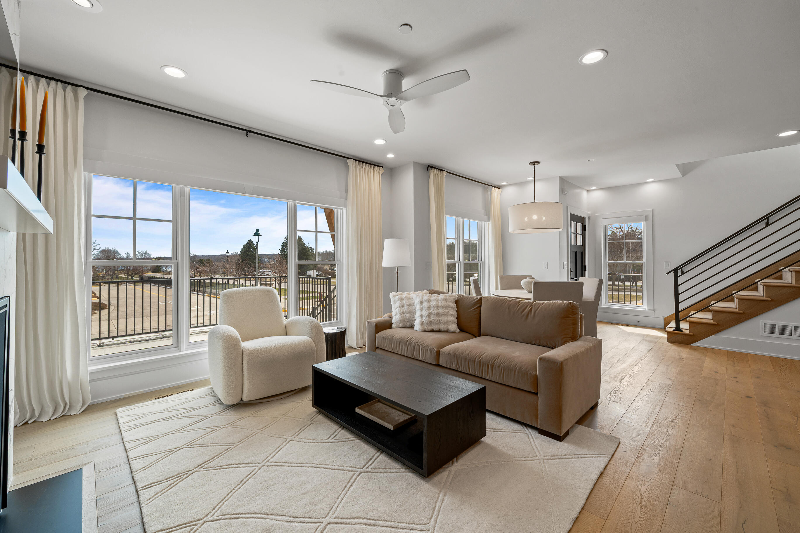 278 High St Unit: 9
