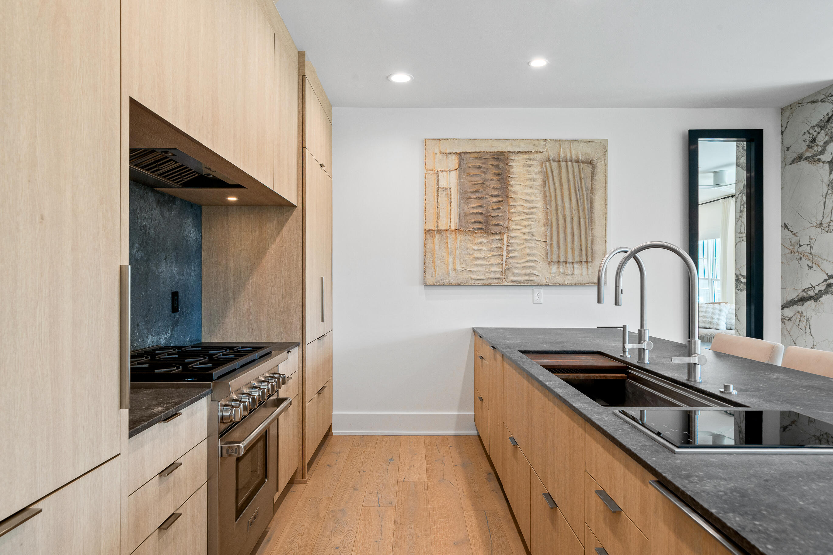 278 High St Unit: 9