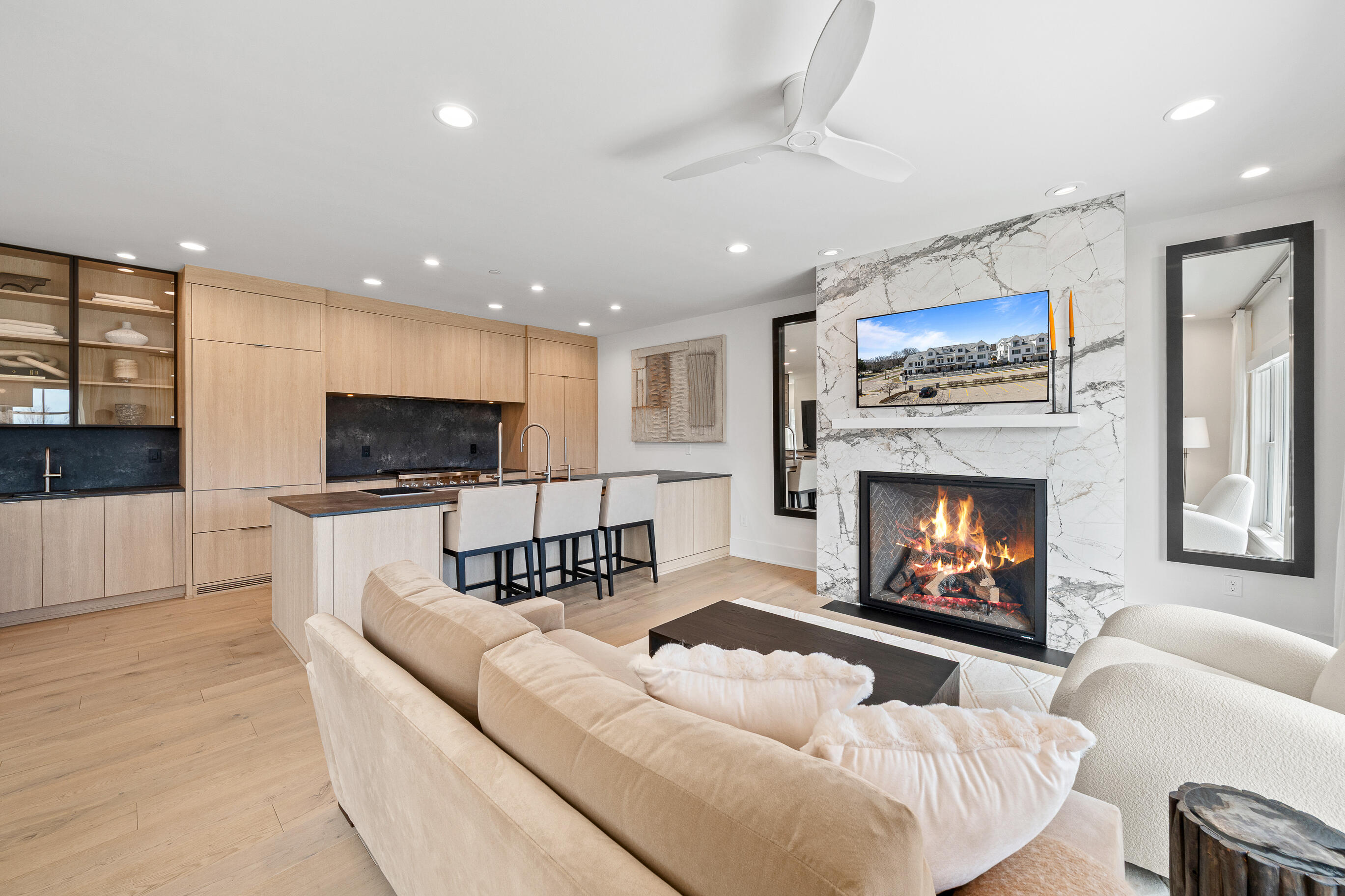 278 High St Unit: 9