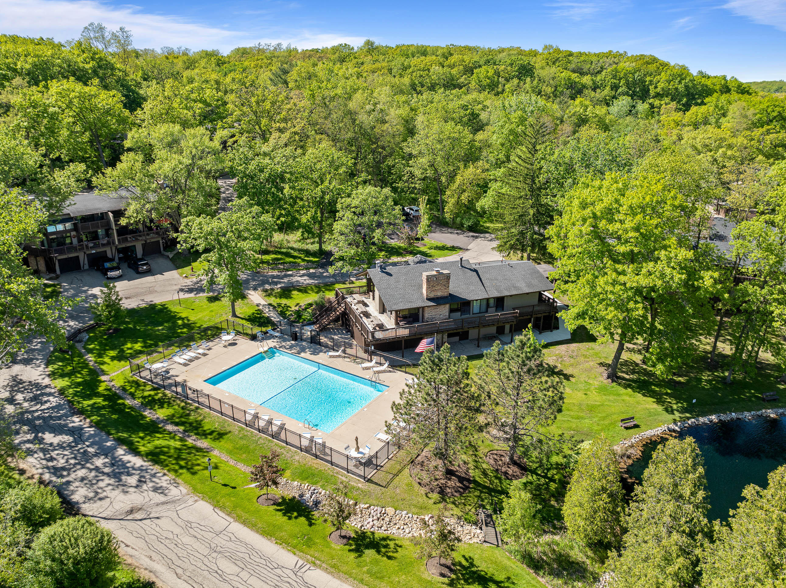 840 Woodland Ct Unit: EE-1