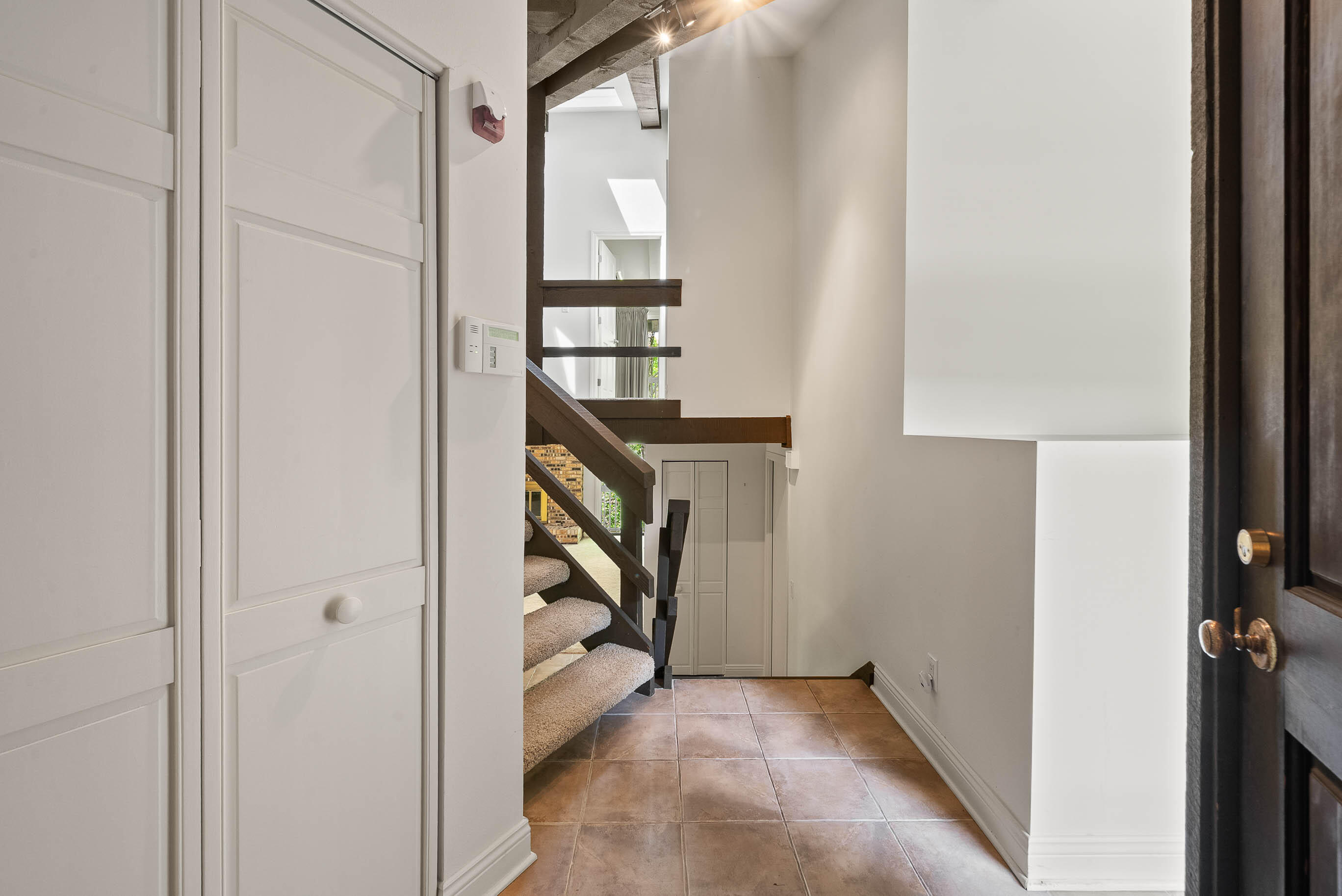840 Woodland Ct Unit: EE-1