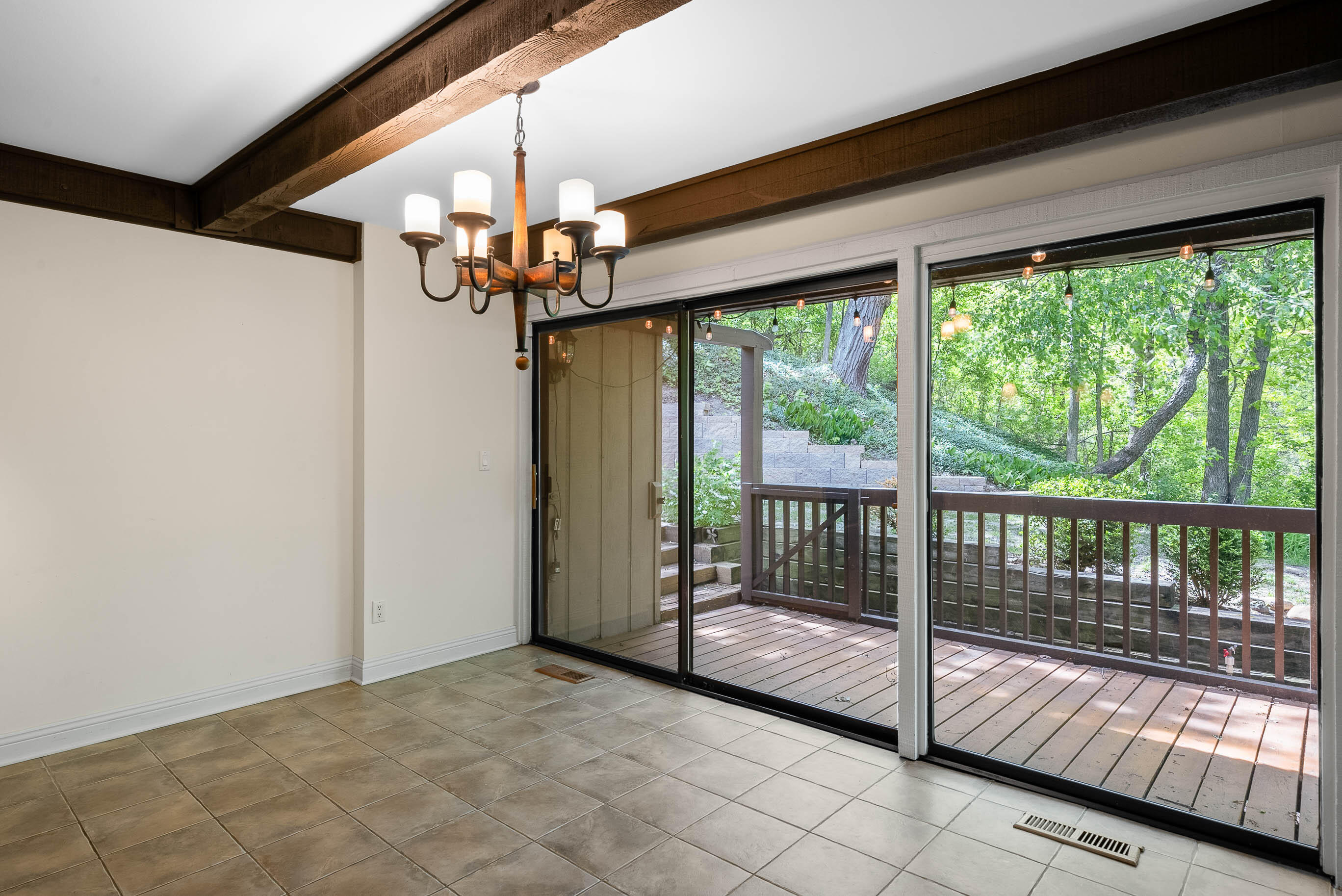 840 Woodland Ct Unit: EE-1