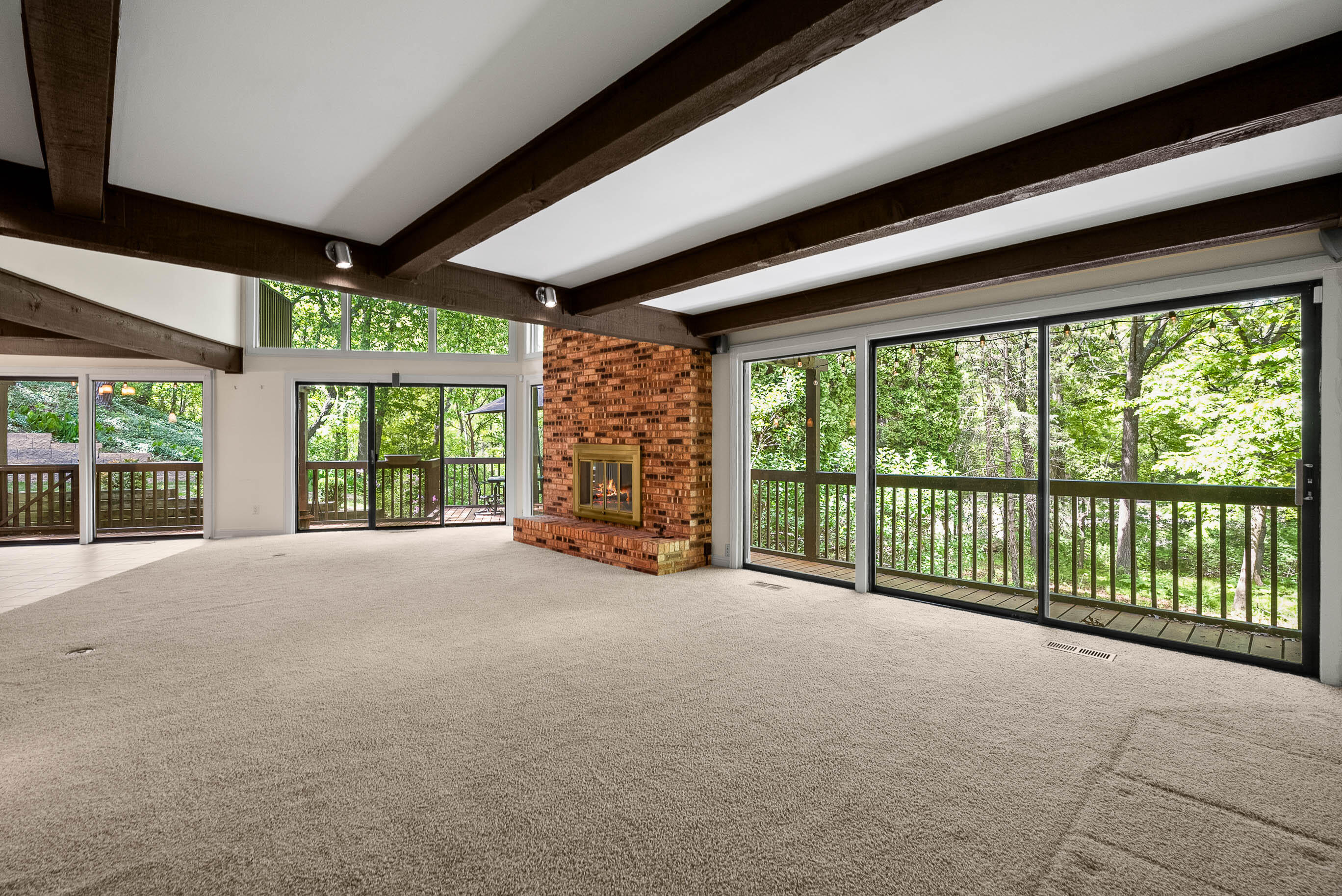 840 Woodland Ct Unit: EE-1