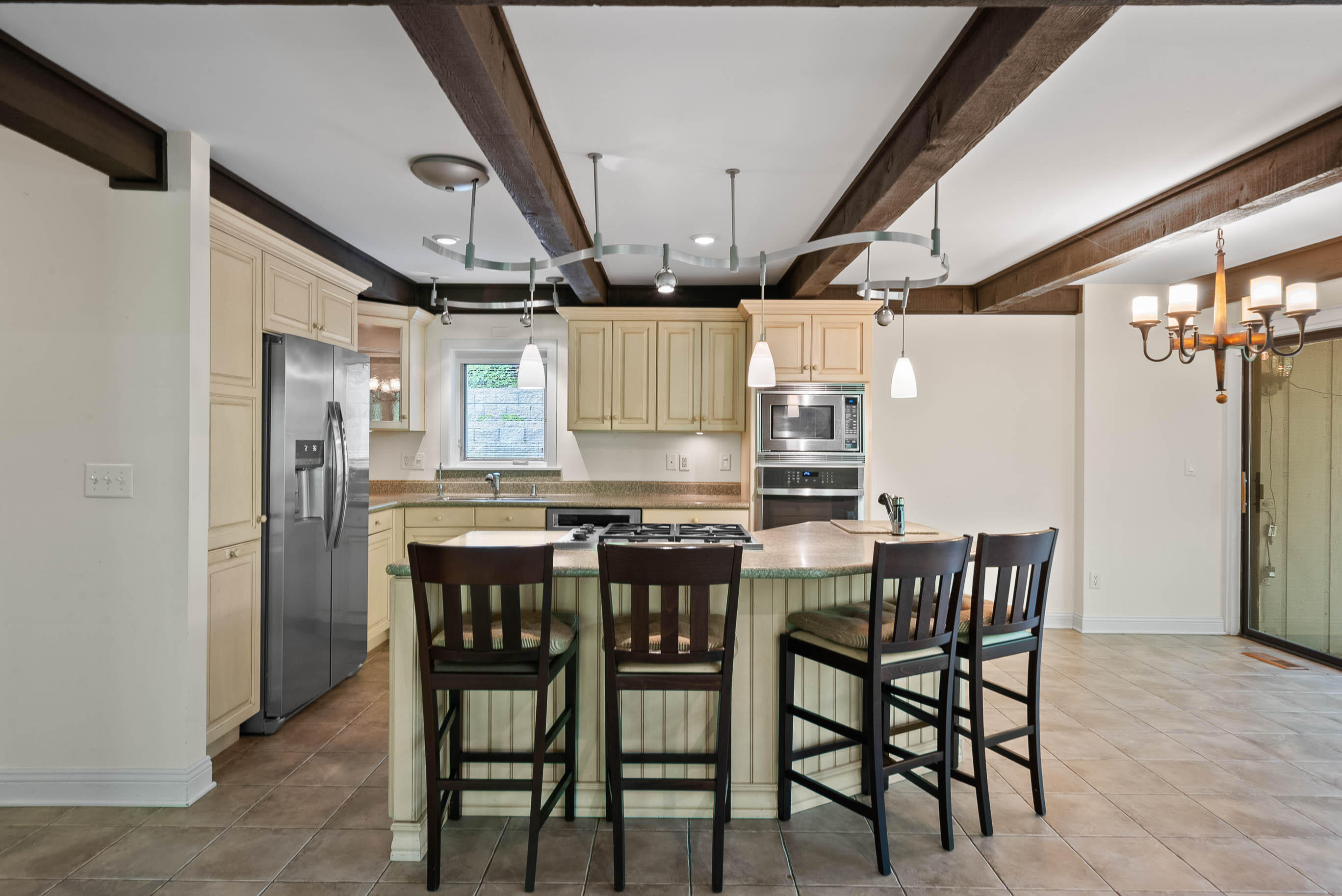 840 Woodland Ct Unit: EE-1